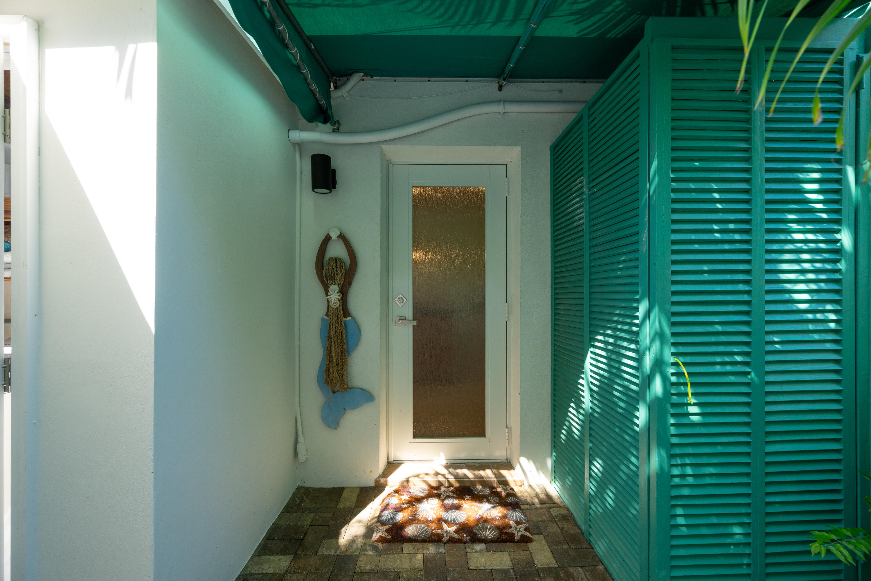 Key West, Florida 33040, United States, 3 Bedrooms Bedrooms, ,2 BathroomsBathrooms,Residential,Active,37215