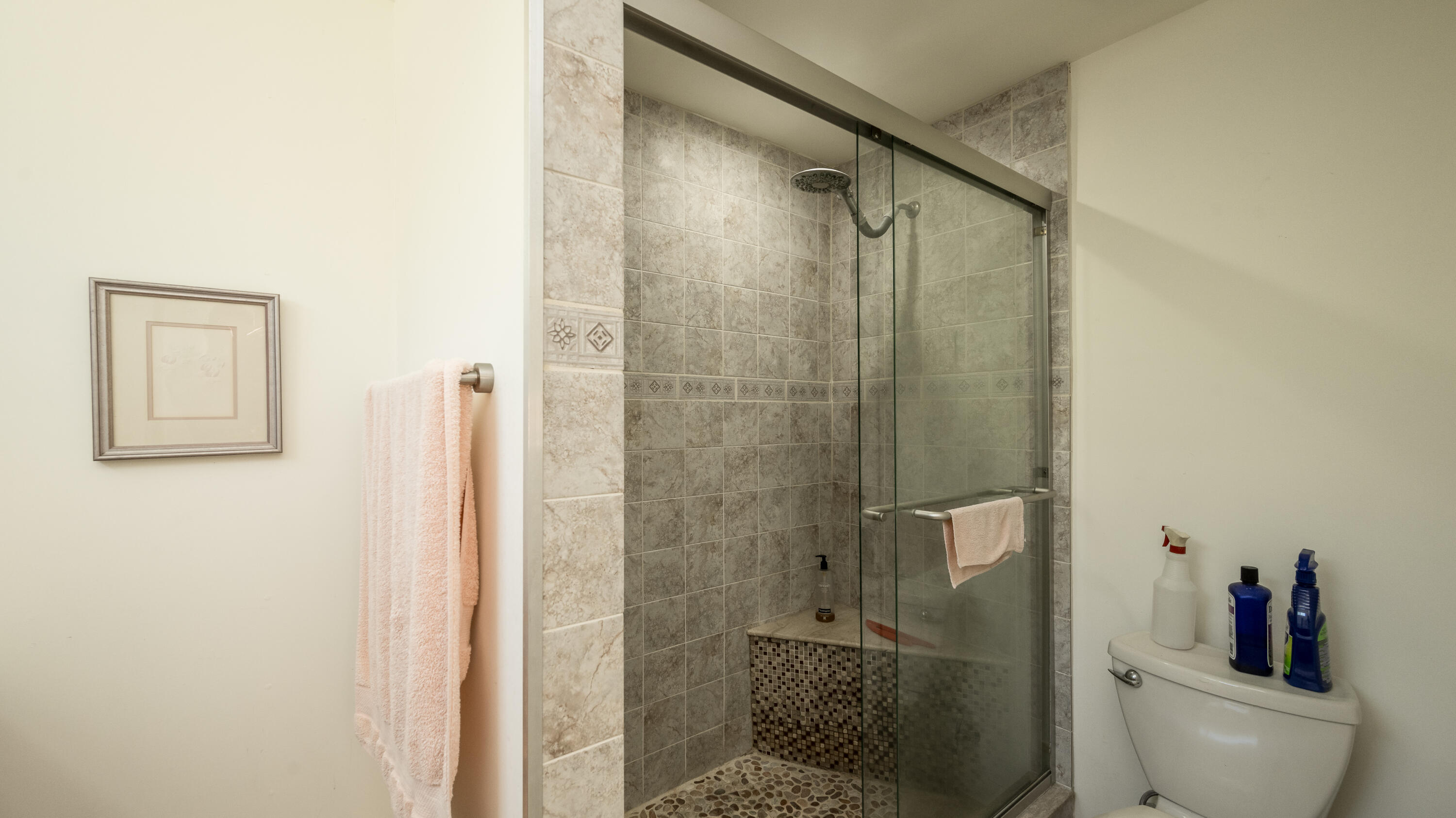 Key West, Florida 33040, United States, 3 Bedrooms Bedrooms, ,2 BathroomsBathrooms,Residential,Contingent,47379