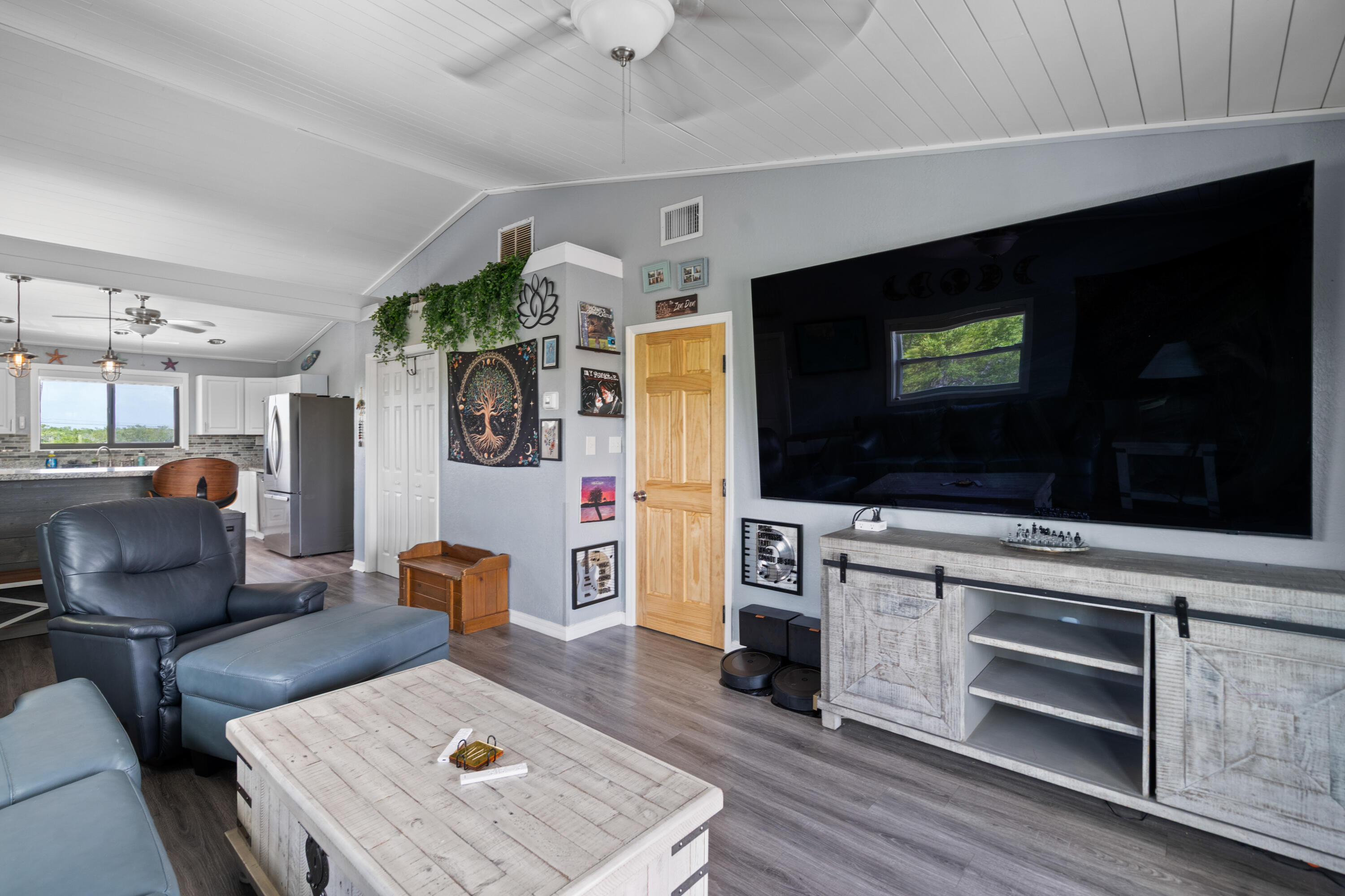 Big Pine, Florida 33043, United States, 2 Bedrooms Bedrooms, ,2 BathroomsBathrooms,Residential,Active,112332