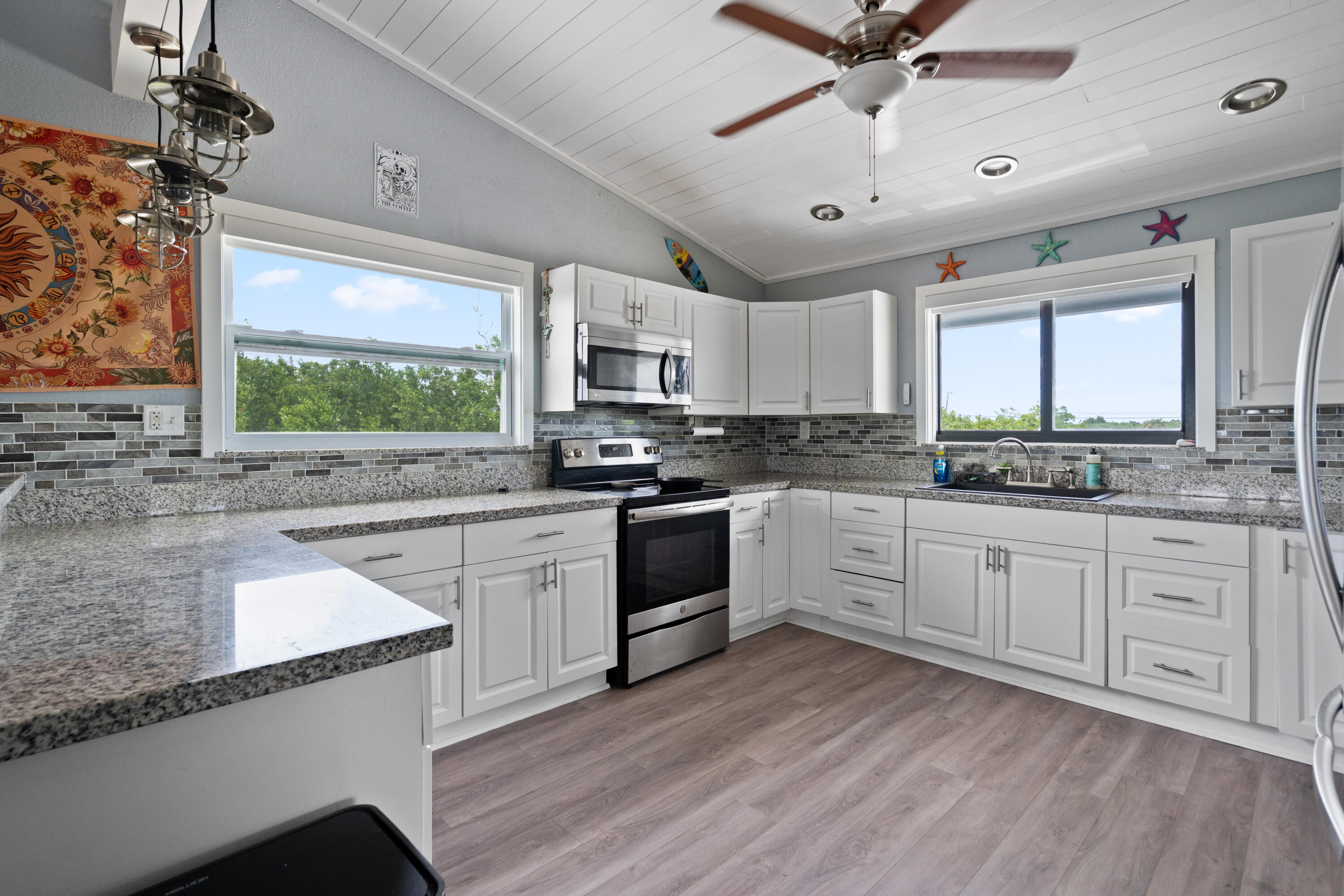 Big Pine, Florida 33043, United States, 2 Bedrooms Bedrooms, ,2 BathroomsBathrooms,Residential,Active,112332