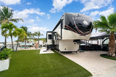 325 Calusa Street 222 KEY LARGO FL 33037