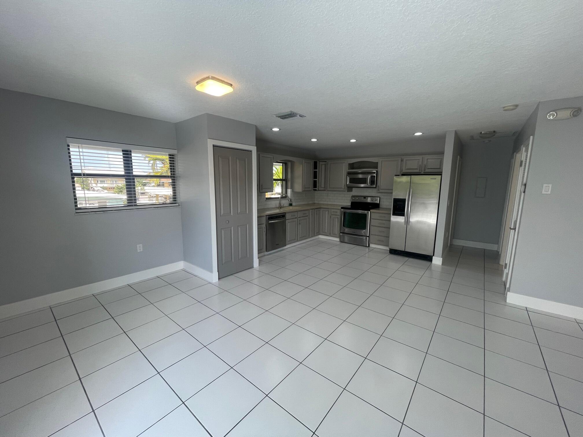 Key Colony, Florida 33051, United States, 6 Bedrooms Bedrooms, ,4 BathroomsBathrooms,Residential,Active,41182