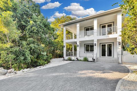 46 Transylvania Avenue KEY LARGO FL 33037