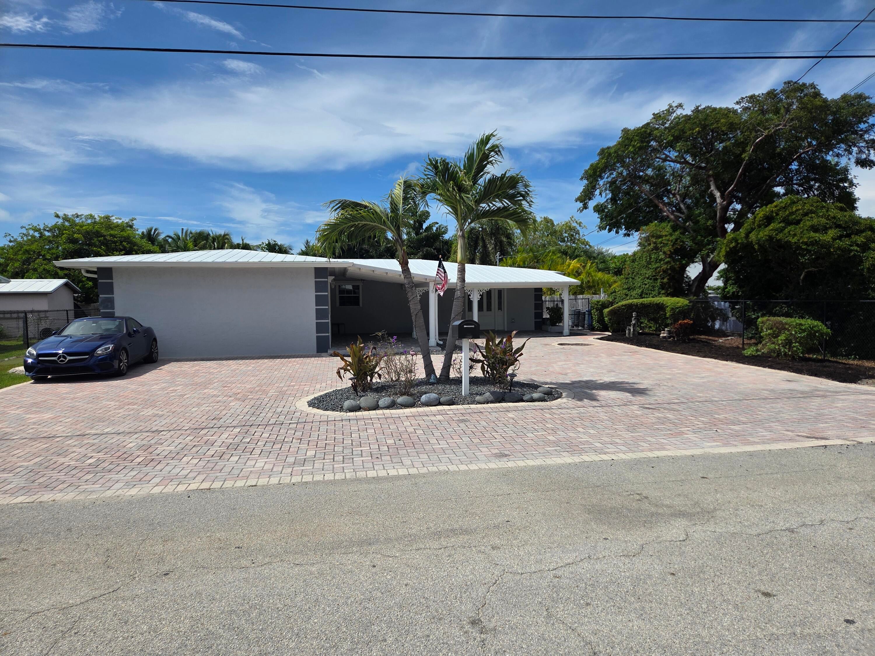 8055 Tuna Drive