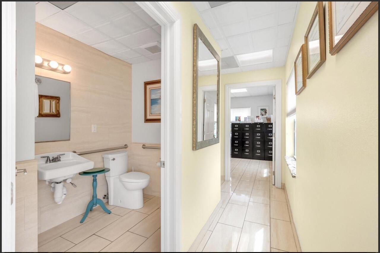 Key West, Florida 33040, United States, ,1 BathroomBathrooms,Commercial,Active,235924