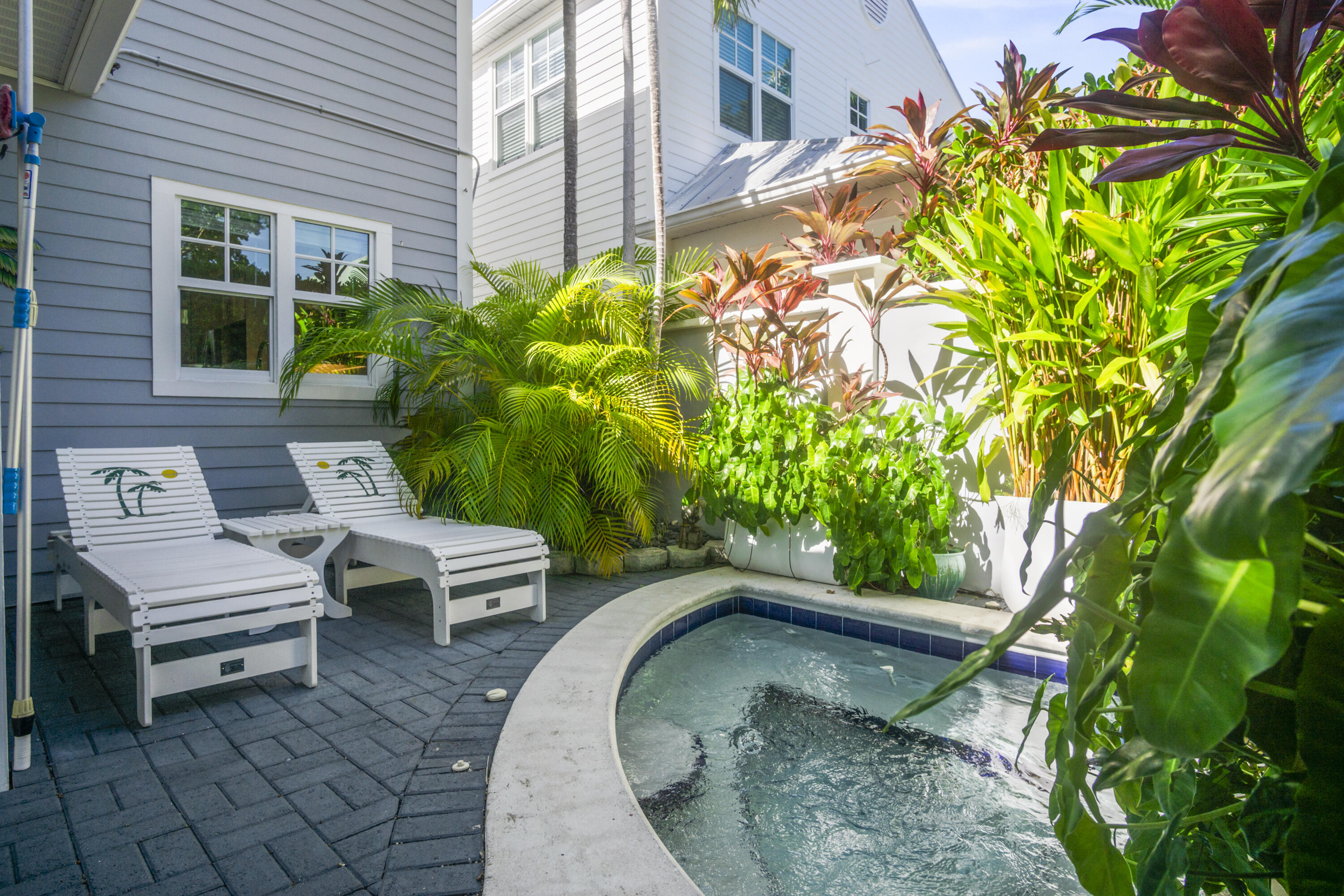 Key West, Florida 33040, United States, 2 Bedrooms Bedrooms, ,3 BathroomsBathrooms,Residential,Active,234141