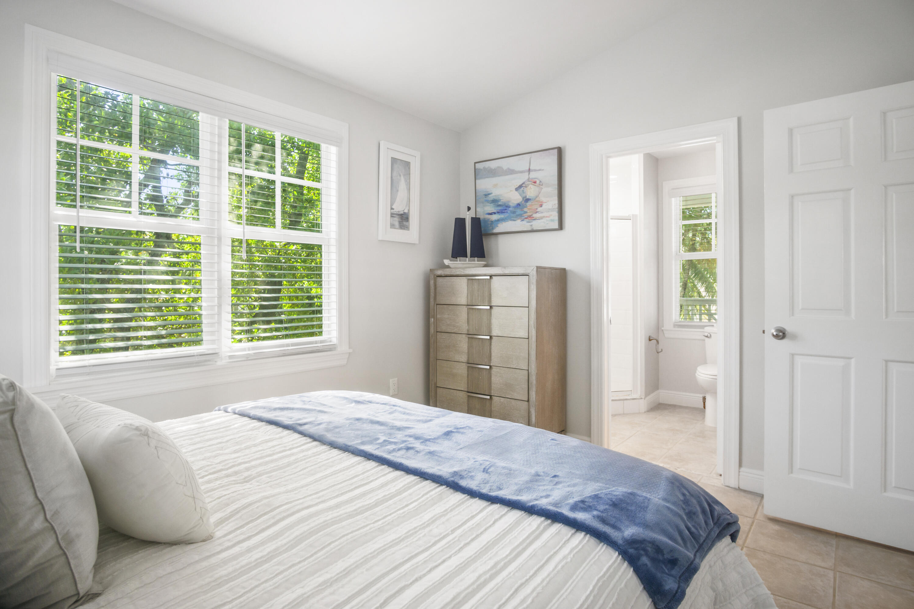 Key West, Florida 33040, United States, 2 Bedrooms Bedrooms, ,3 BathroomsBathrooms,Residential,Active,234141