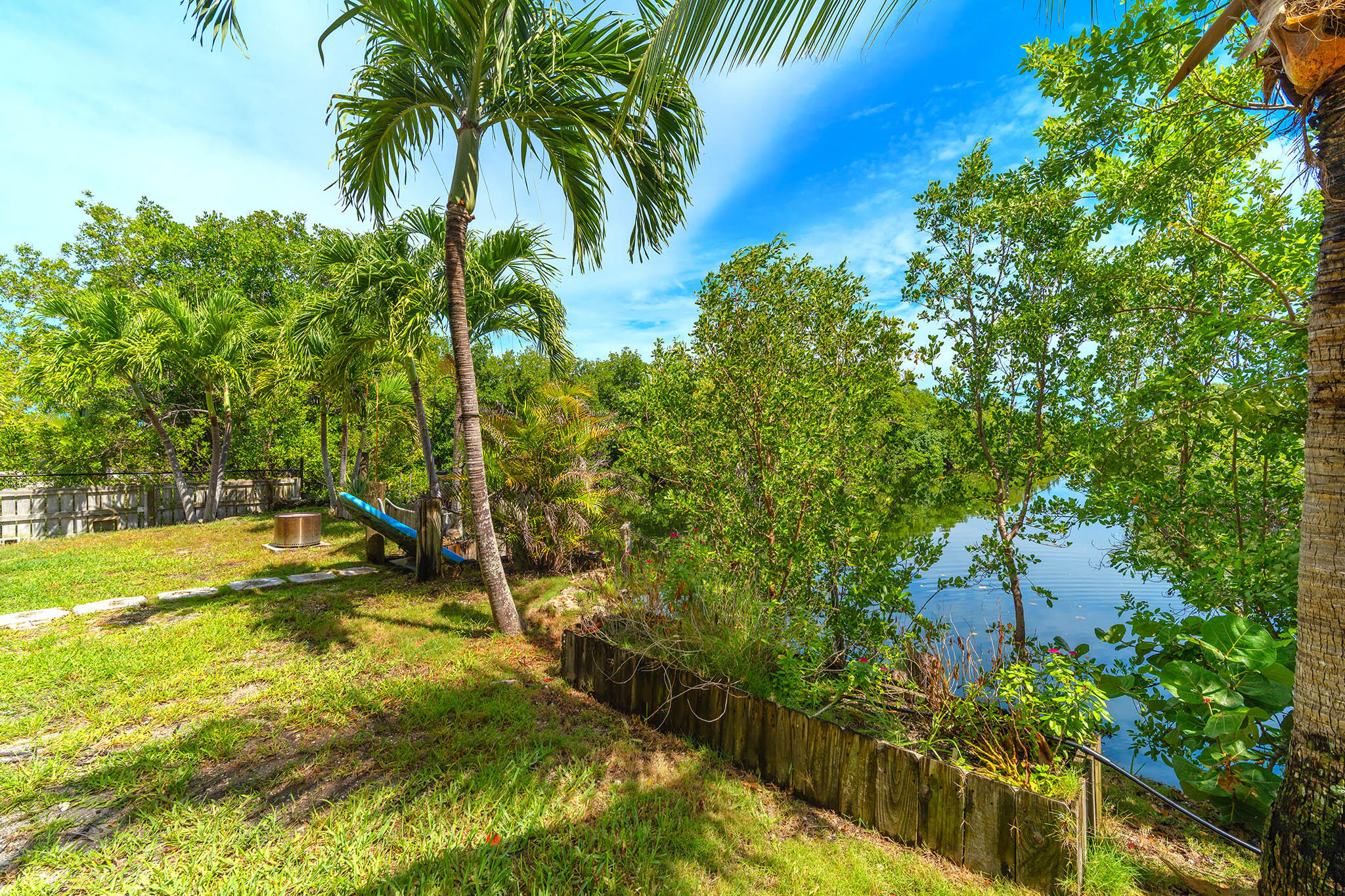 Big Pine, Florida 33043, United States, 3 Bedrooms Bedrooms, ,2 BathroomsBathrooms,Residential,Active,175012