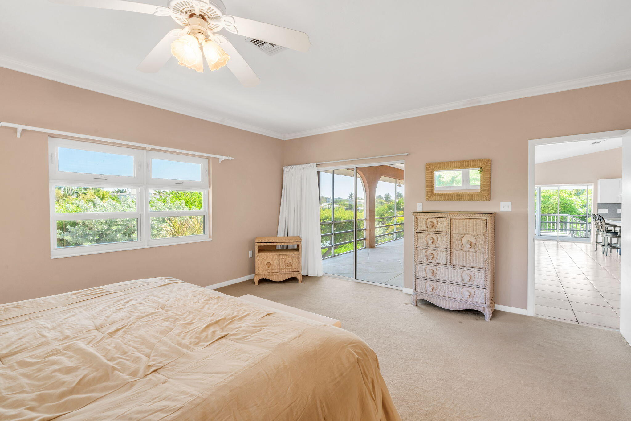 Marathon, Florida 33050, United States, 4 Bedrooms Bedrooms, ,4 BathroomsBathrooms,Residential,Active,161412