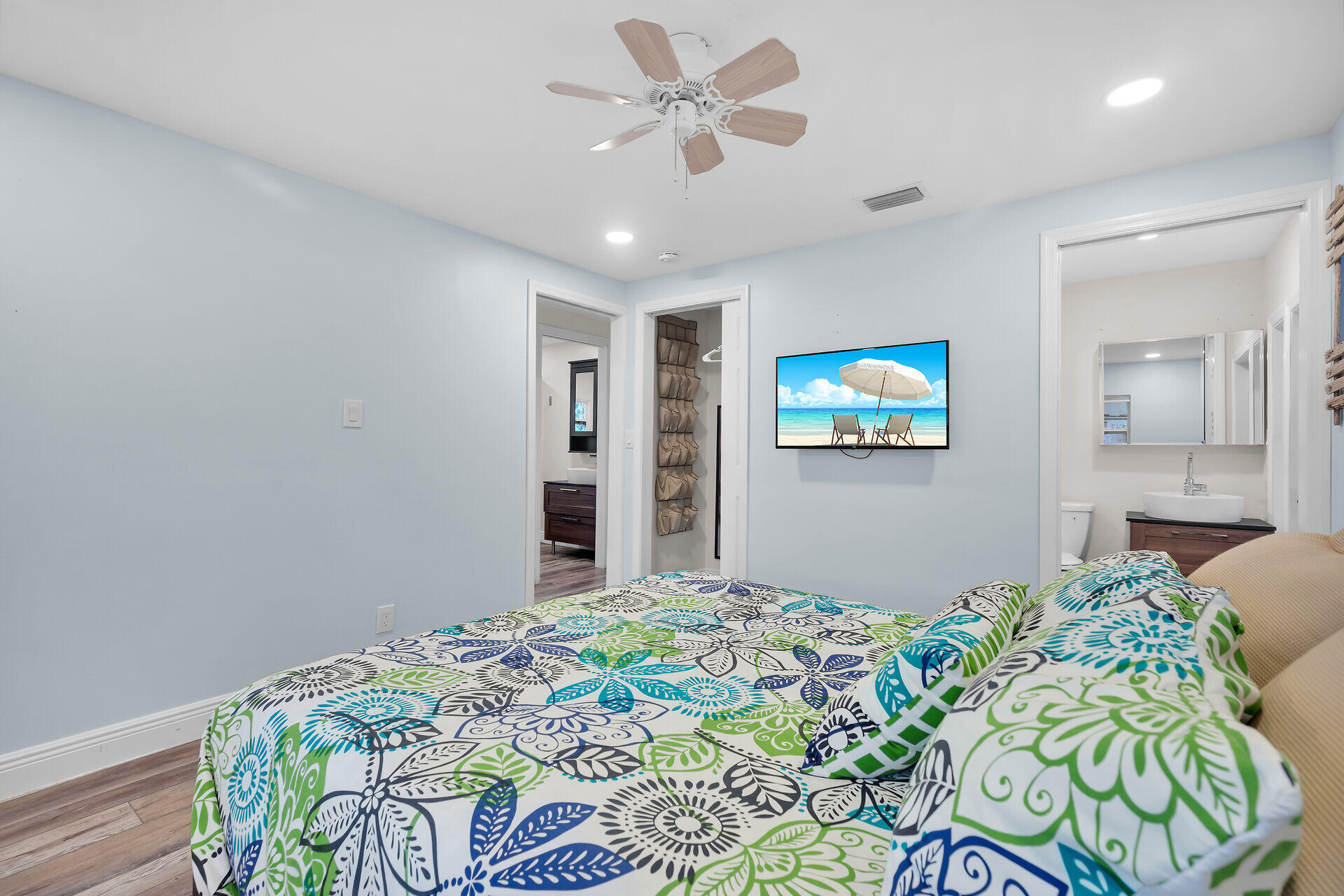 Key Largo, Florida 33037, United States, 2 Bedrooms Bedrooms, ,2 BathroomsBathrooms,Residential,Active,253720