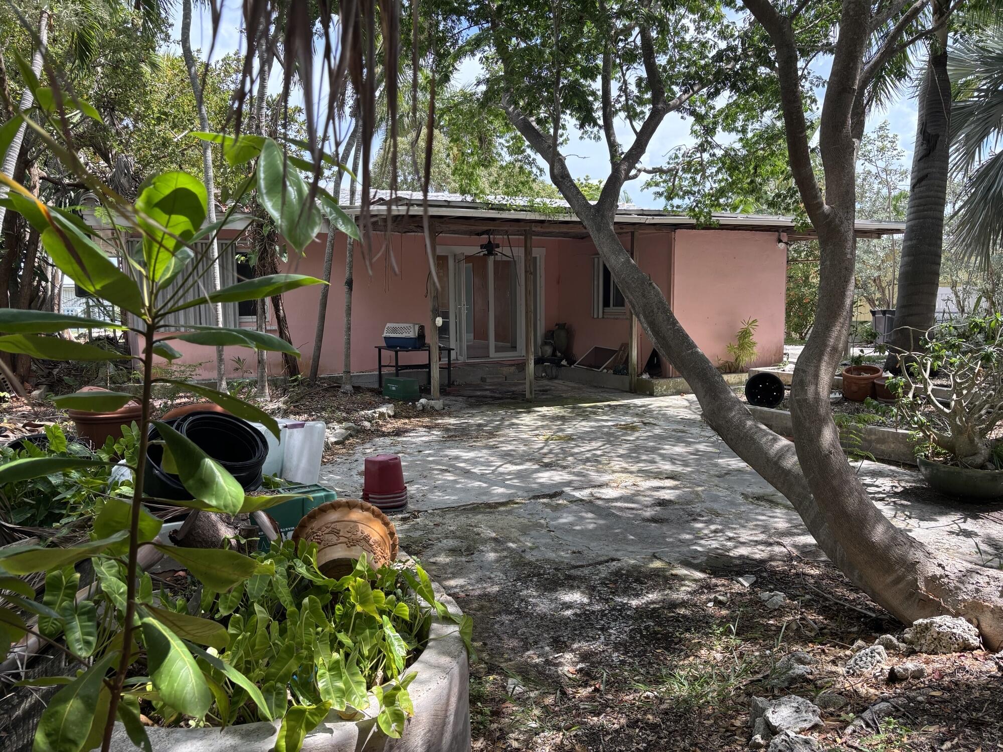 Key West, Florida 33040, United States, 3 Bedrooms Bedrooms, ,2 BathroomsBathrooms,Residential,Active,172936