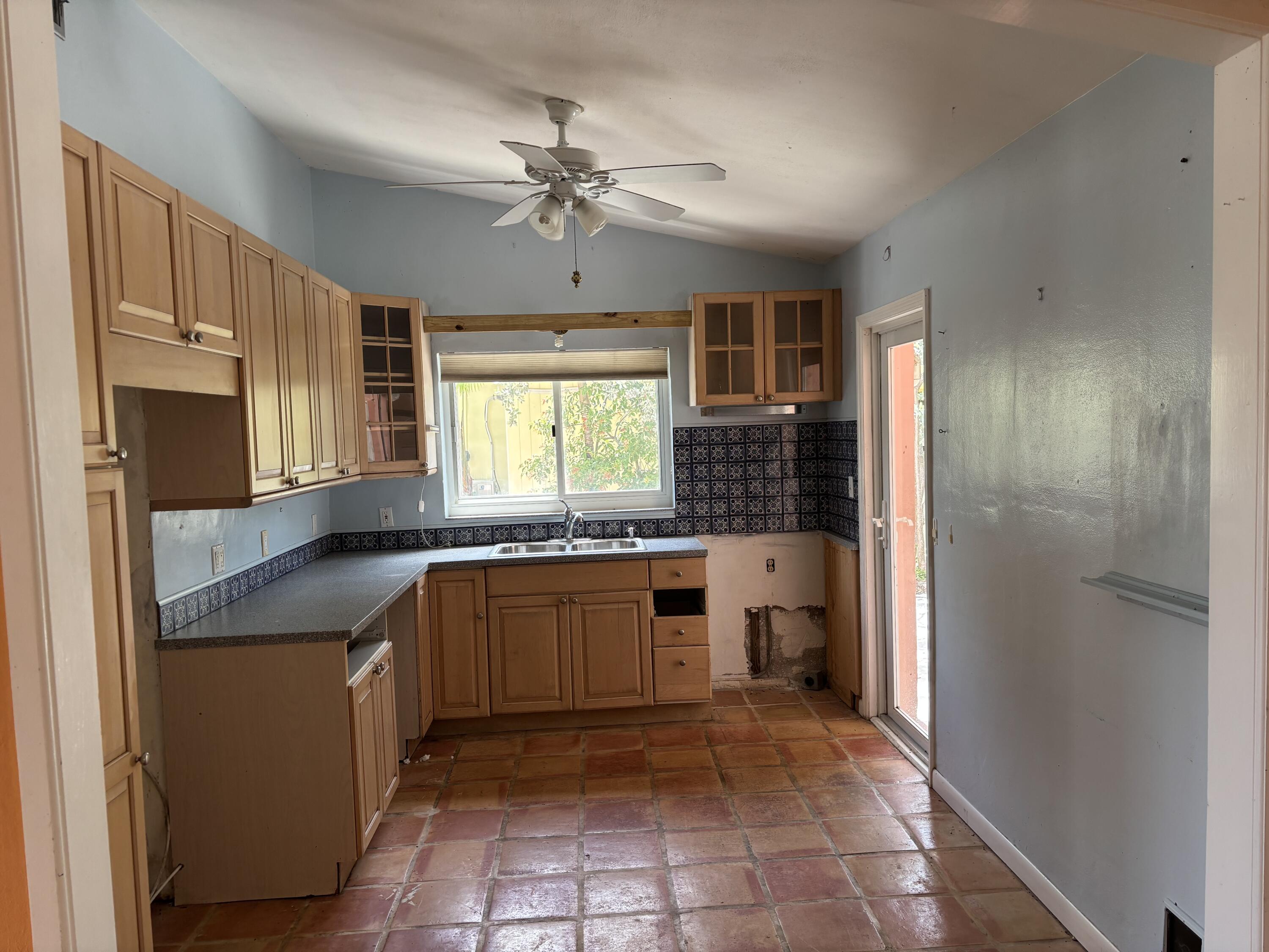 Key West, Florida 33040, United States, 3 Bedrooms Bedrooms, ,2 BathroomsBathrooms,Residential,Active,172936