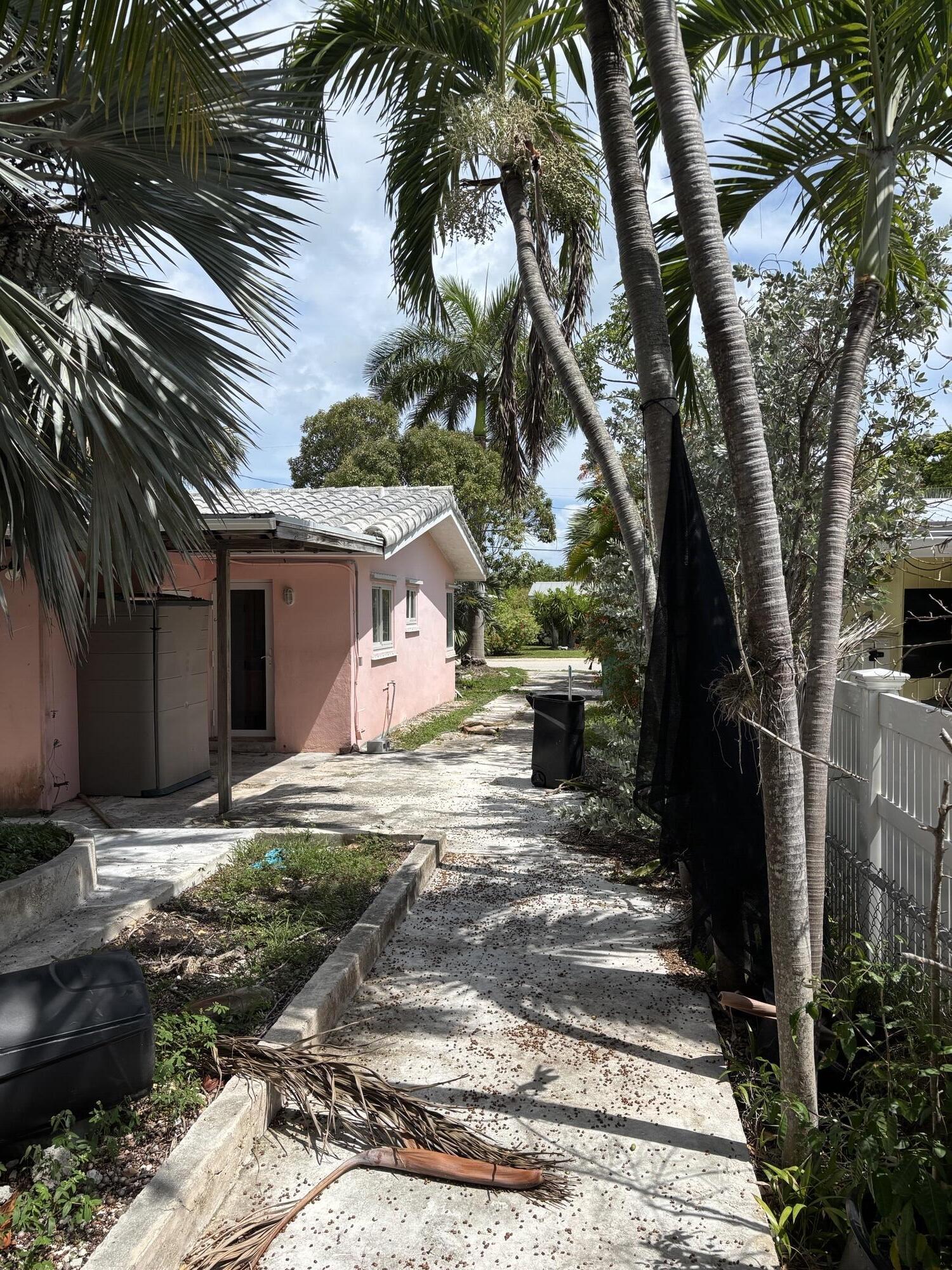 Key West, Florida 33040, United States, 3 Bedrooms Bedrooms, ,2 BathroomsBathrooms,Residential,Active,172936