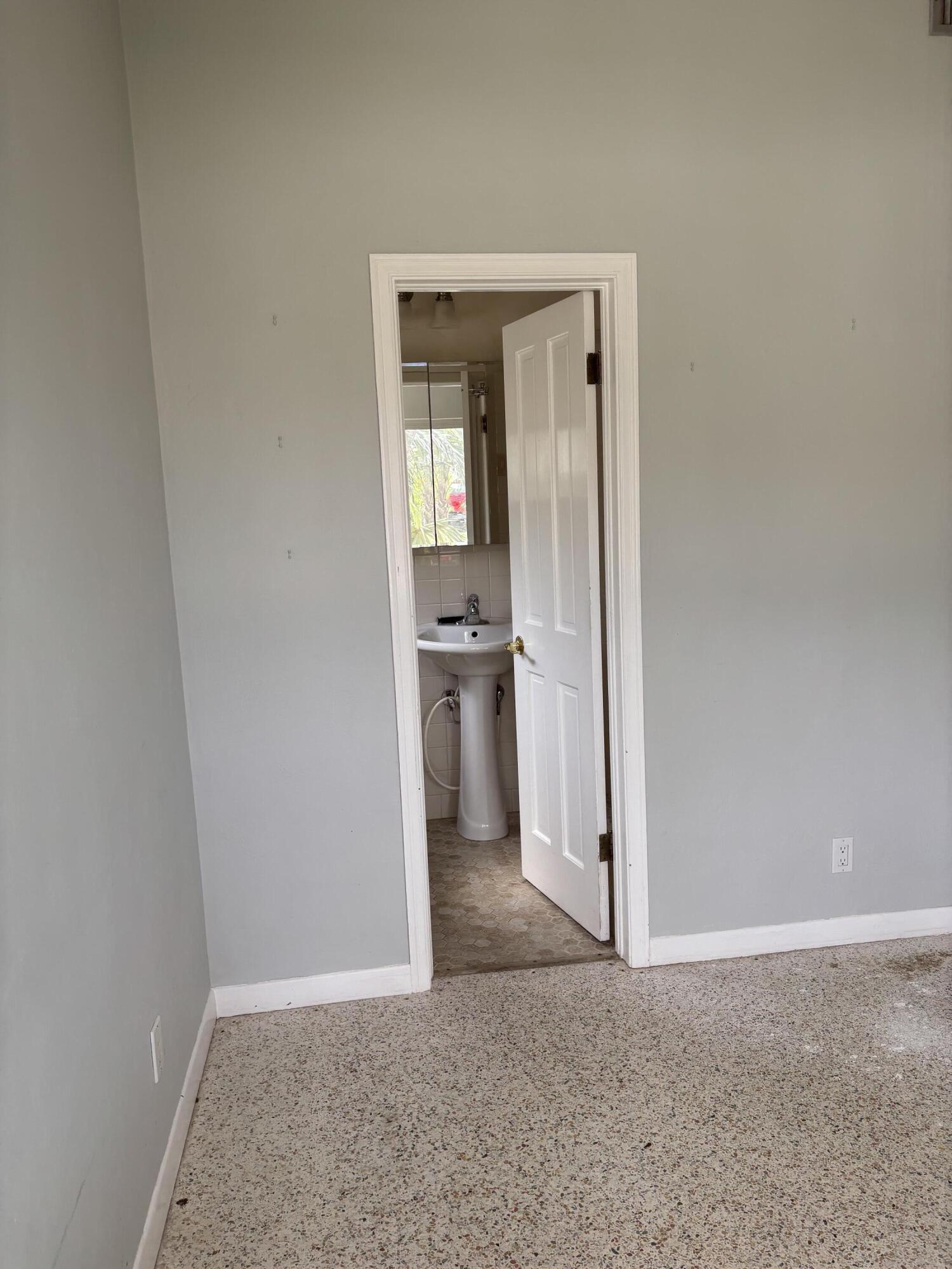 Key West, Florida 33040, United States, 3 Bedrooms Bedrooms, ,2 BathroomsBathrooms,Residential,Active,172936