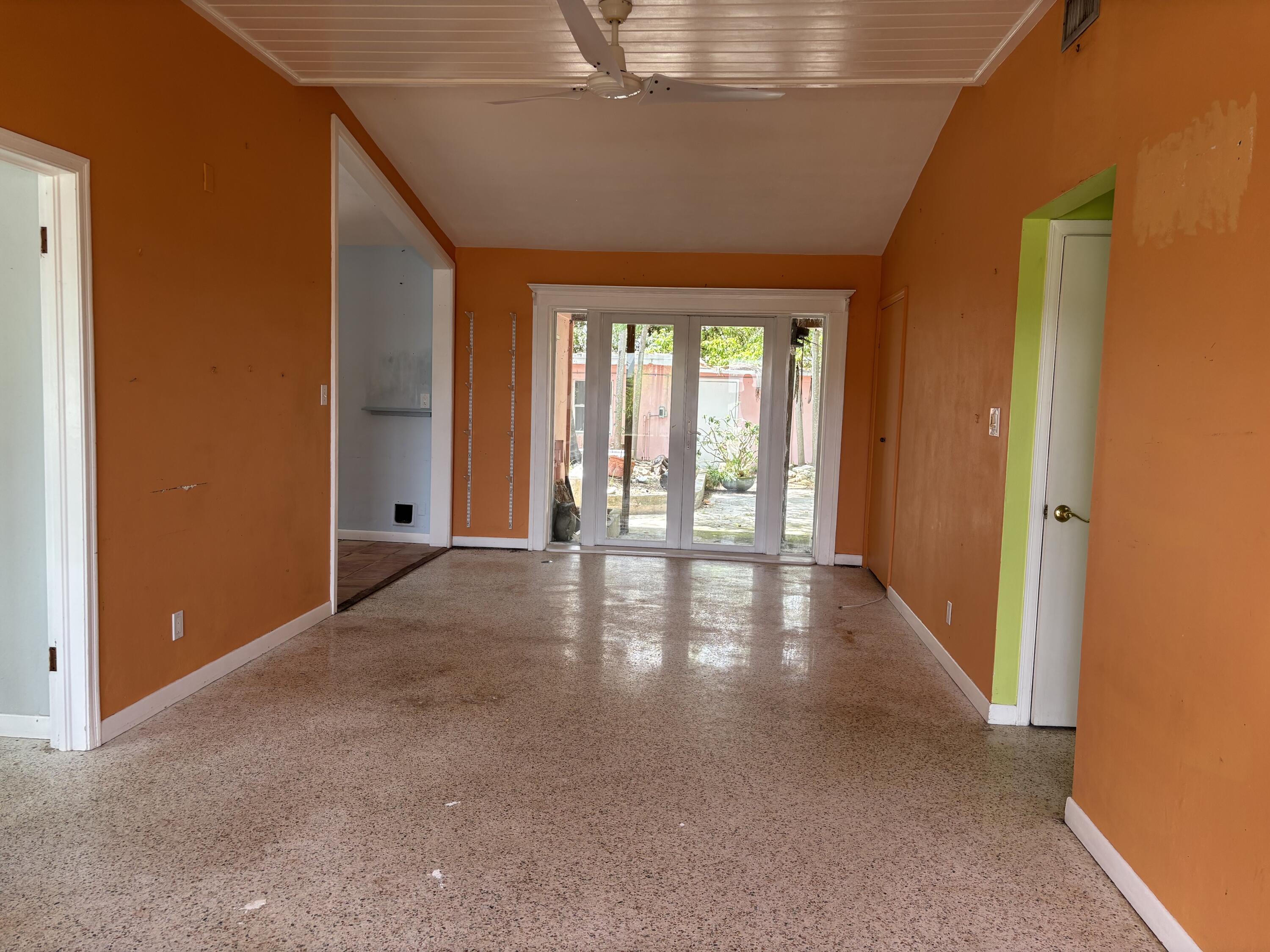 Key West, Florida 33040, United States, 3 Bedrooms Bedrooms, ,2 BathroomsBathrooms,Residential,Active,172936