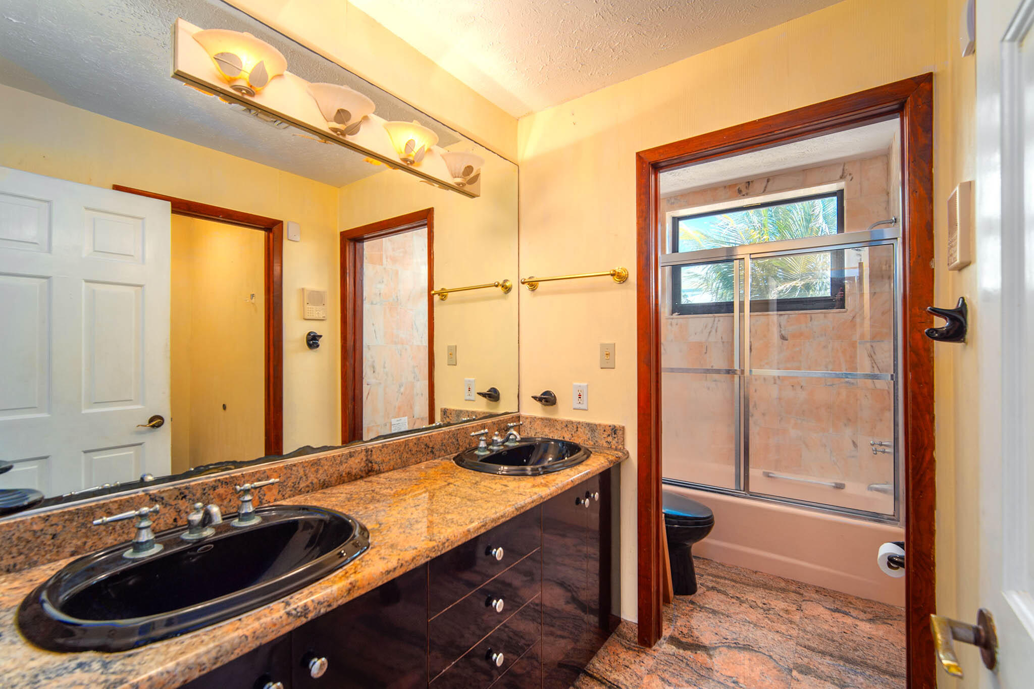 Long Key, Florida 33001, United States, 7 Bedrooms Bedrooms, ,6 BathroomsBathrooms,Residential,Active,1992