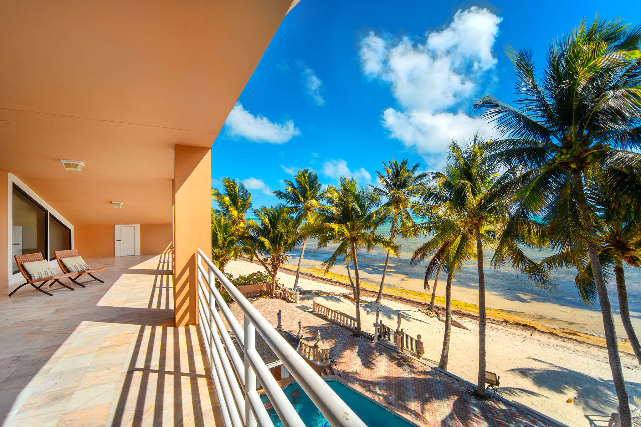 Long Key, Florida 33001, United States, 7 Bedrooms Bedrooms, ,6 BathroomsBathrooms,Residential,Active,1992