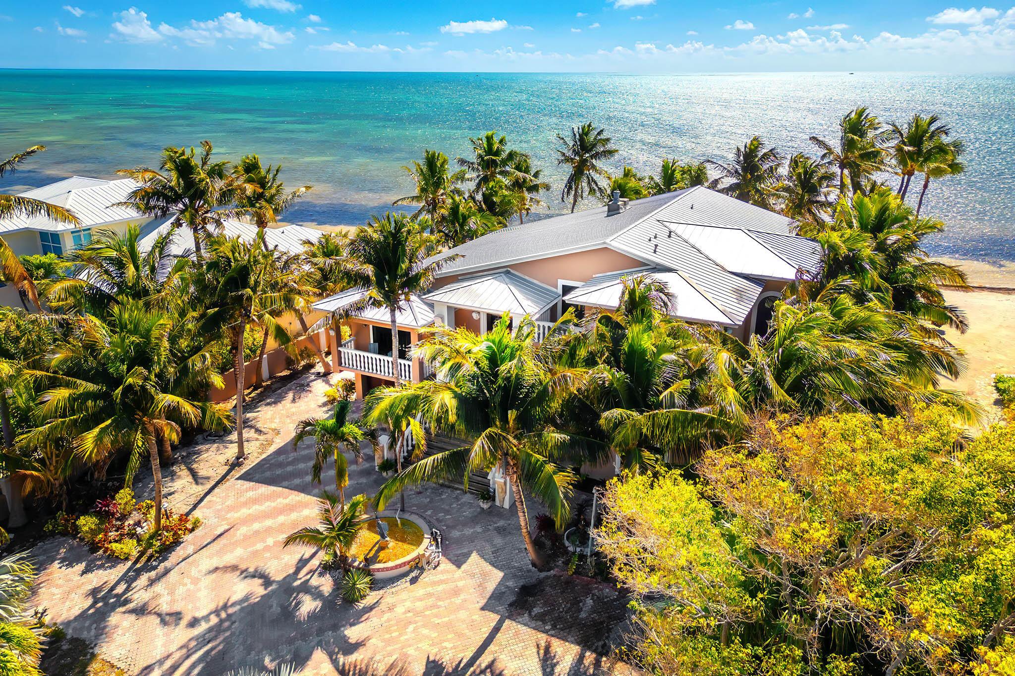 Long Key, Florida 33001, United States, 7 Bedrooms Bedrooms, ,6 BathroomsBathrooms,Residential,Active,1992