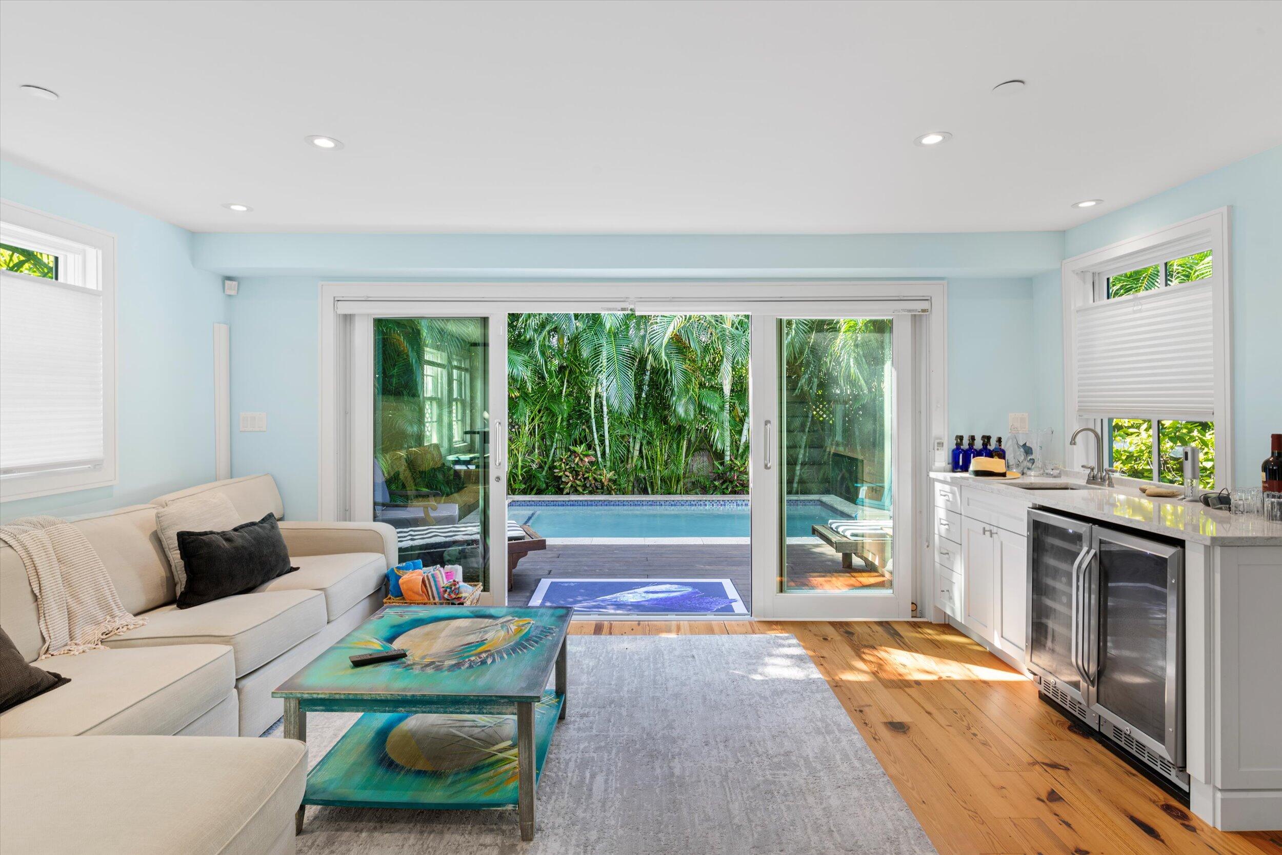 Key West, Florida 33040, United States, 3 Bedrooms Bedrooms, ,3 BathroomsBathrooms,Residential,Active,18641