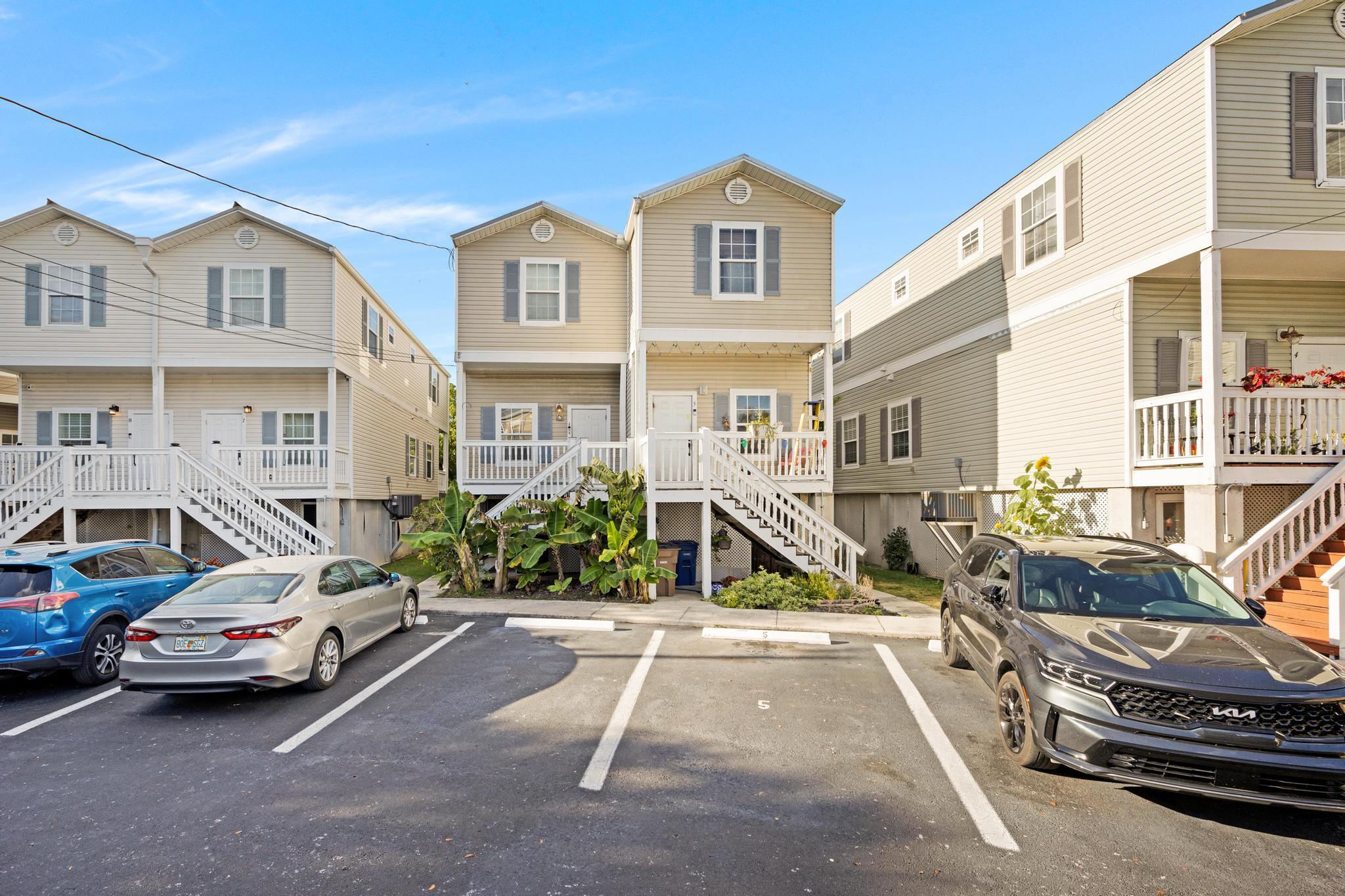 Stock Island, Florida 33040, United States, 2 Bedrooms Bedrooms, ,3 BathroomsBathrooms,Residential,Contingent,8078