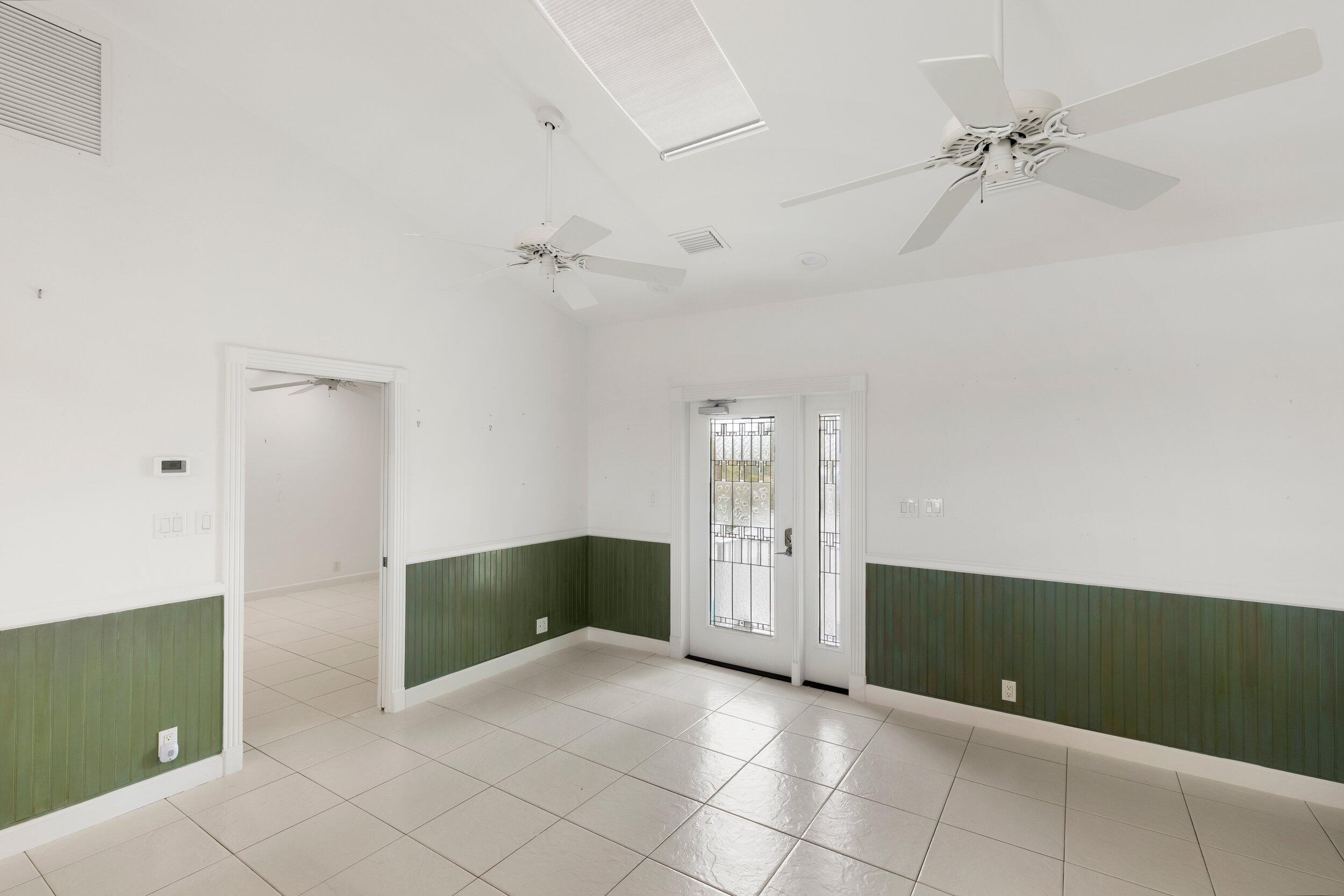 Geiger, Florida 33040, United States, 2 Bedrooms Bedrooms, ,2 BathroomsBathrooms,Residential,Active,113122