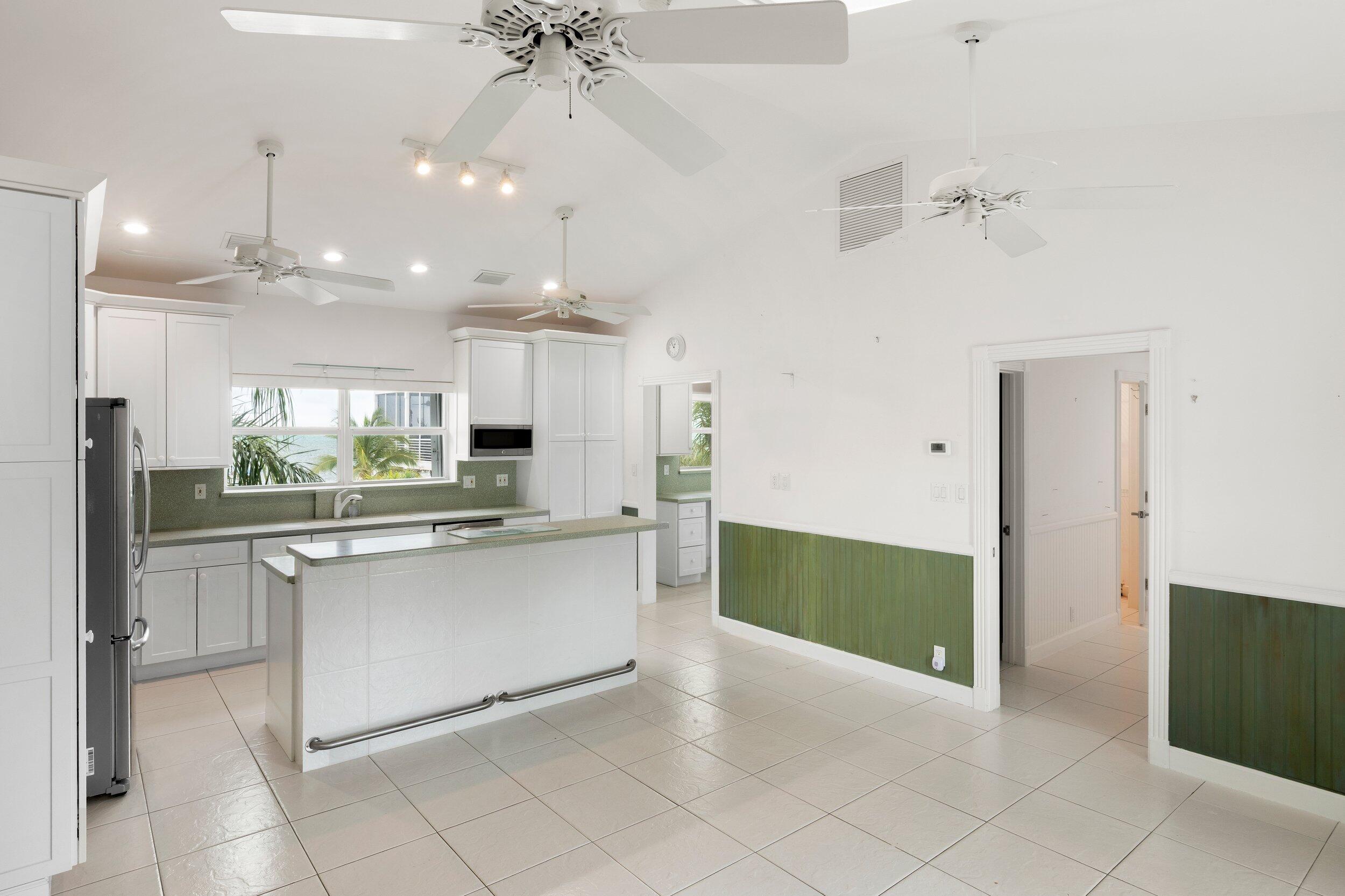 Geiger, Florida 33040, United States, 2 Bedrooms Bedrooms, ,2 BathroomsBathrooms,Residential,Active,113122