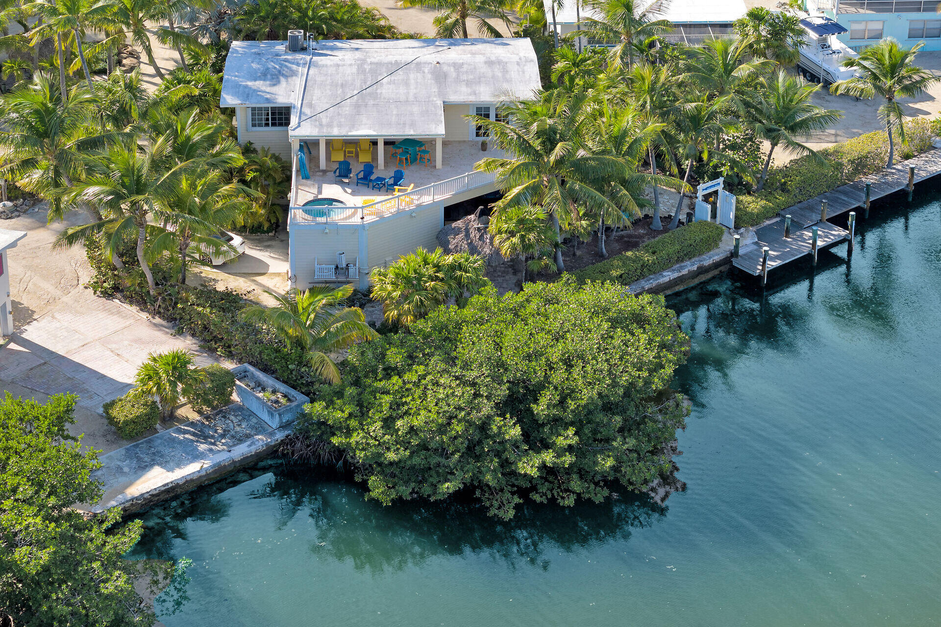 Islamorada, Florida 33036, United States, 4 Bedrooms Bedrooms, ,3 BathroomsBathrooms,Residential,Active,241718