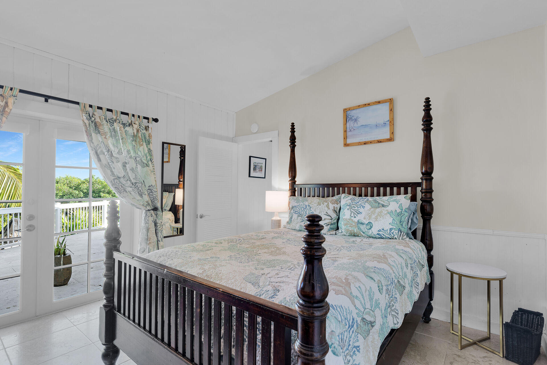 Islamorada, Florida 33036, United States, 4 Bedrooms Bedrooms, ,3 BathroomsBathrooms,Residential,Active,241718