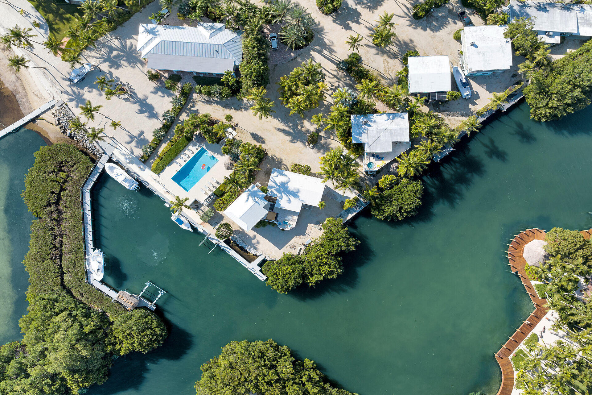 Islamorada, Florida 33036, United States, 4 Bedrooms Bedrooms, ,3 BathroomsBathrooms,Residential,Active,241718