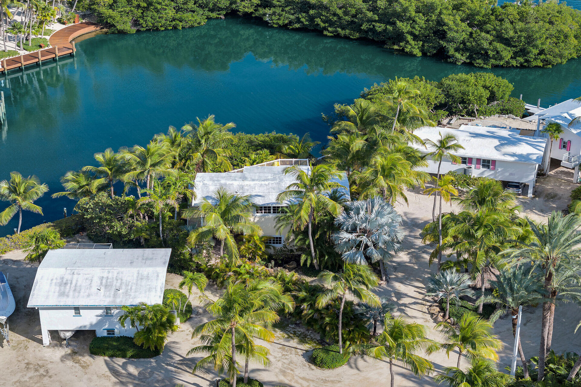 Islamorada, Florida 33036, United States, 4 Bedrooms Bedrooms, ,3 BathroomsBathrooms,Residential,Active,241718