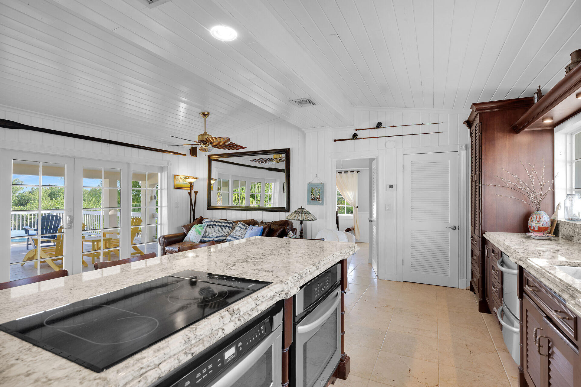 Islamorada, Florida 33036, United States, 4 Bedrooms Bedrooms, ,3 BathroomsBathrooms,Residential,Active,241718