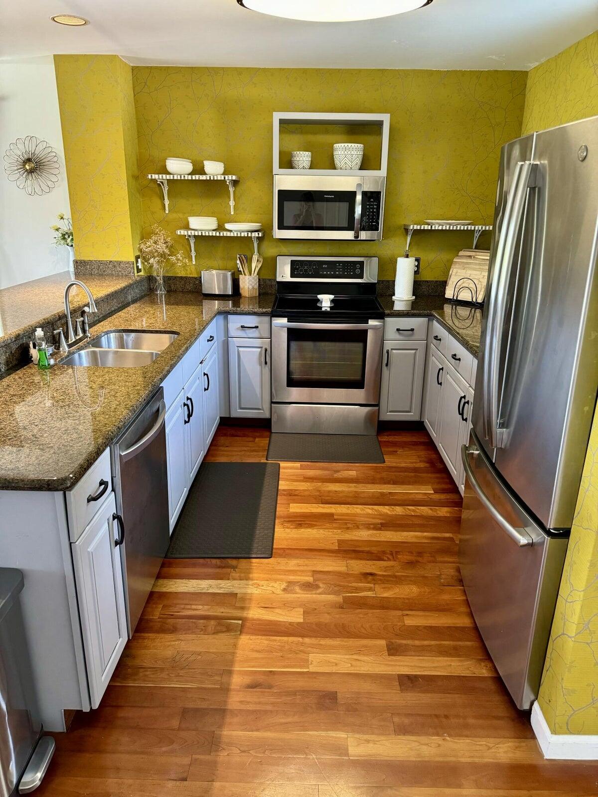 Key West, Florida 33040, United States, 3 Bedrooms Bedrooms, ,3 BathroomsBathrooms,Residential,Active,150735