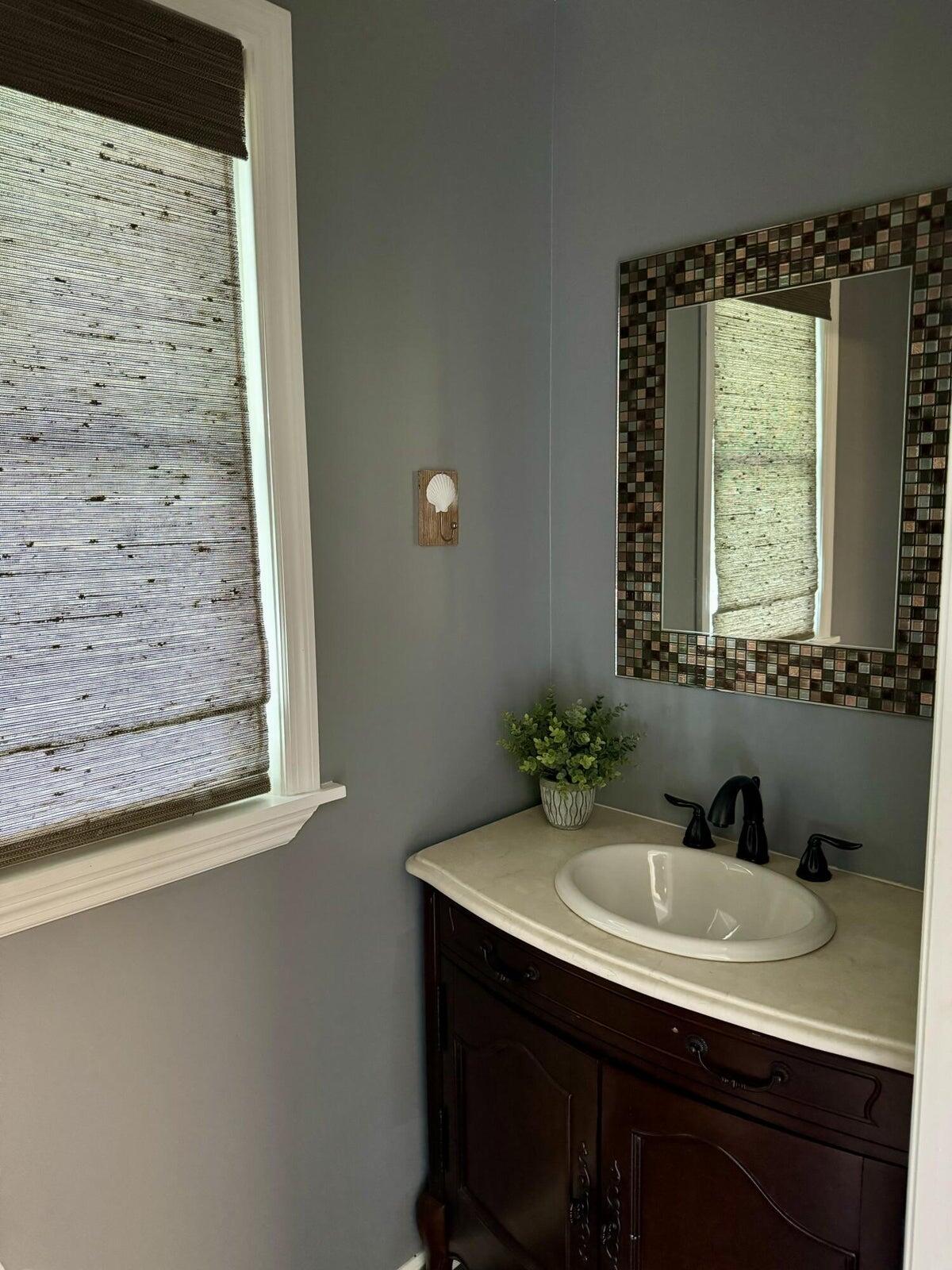 Key West, Florida 33040, United States, 3 Bedrooms Bedrooms, ,3 BathroomsBathrooms,Residential,Active,150735