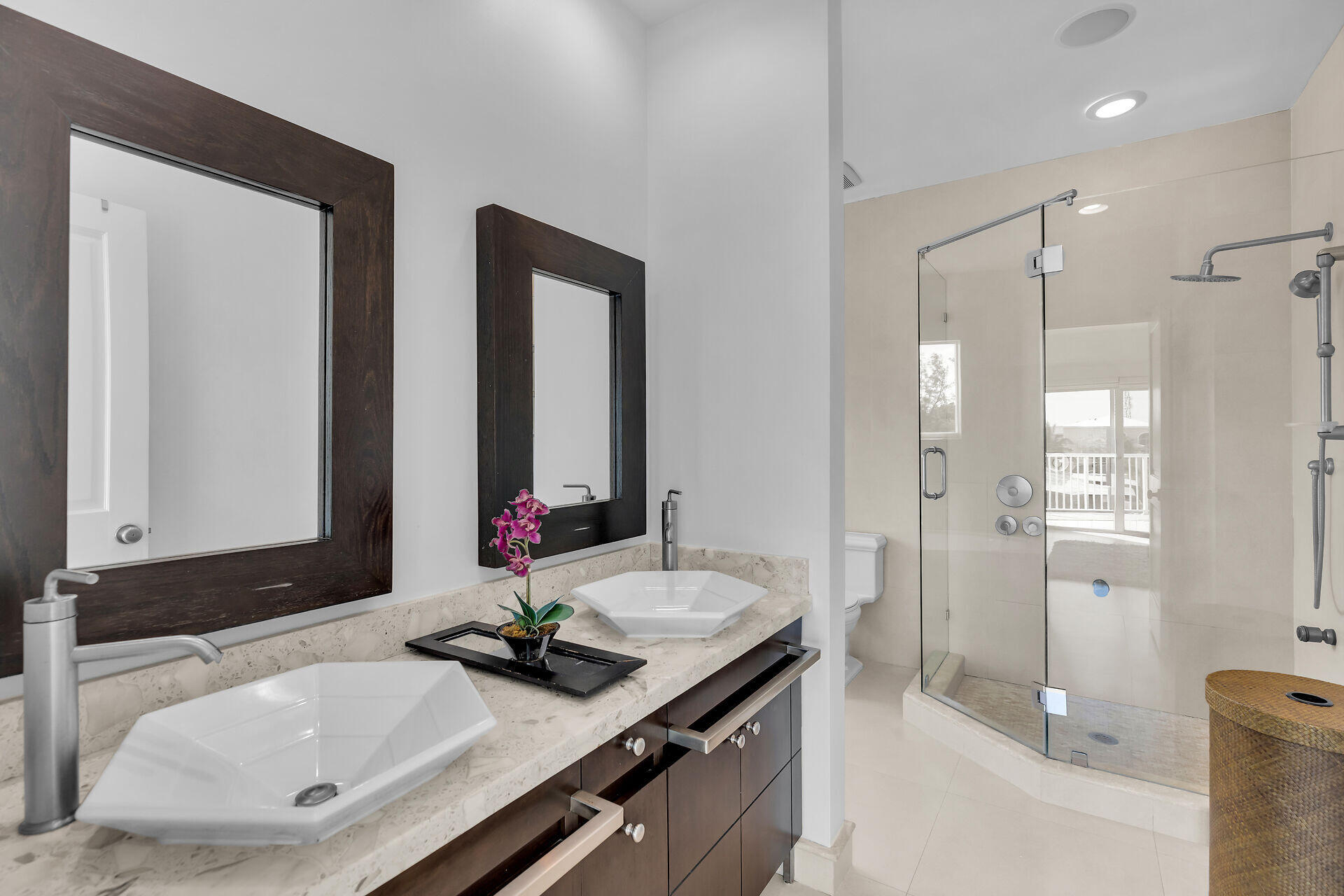 Tavernier, Florida 33070, United States, 4 Bedrooms Bedrooms, ,4 BathroomsBathrooms,Residential,Active,83792