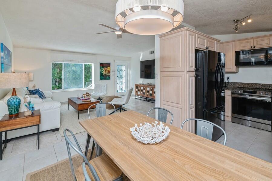 Tavernier, Florida 33070, United States, 2 Bedrooms Bedrooms, ,2 BathroomsBathrooms,Residential,Active,218414