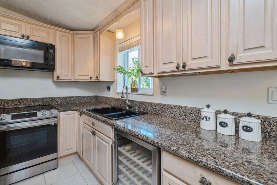 Tavernier, Florida 33070, United States, 2 Bedrooms Bedrooms, ,2 BathroomsBathrooms,Residential,Active,218414