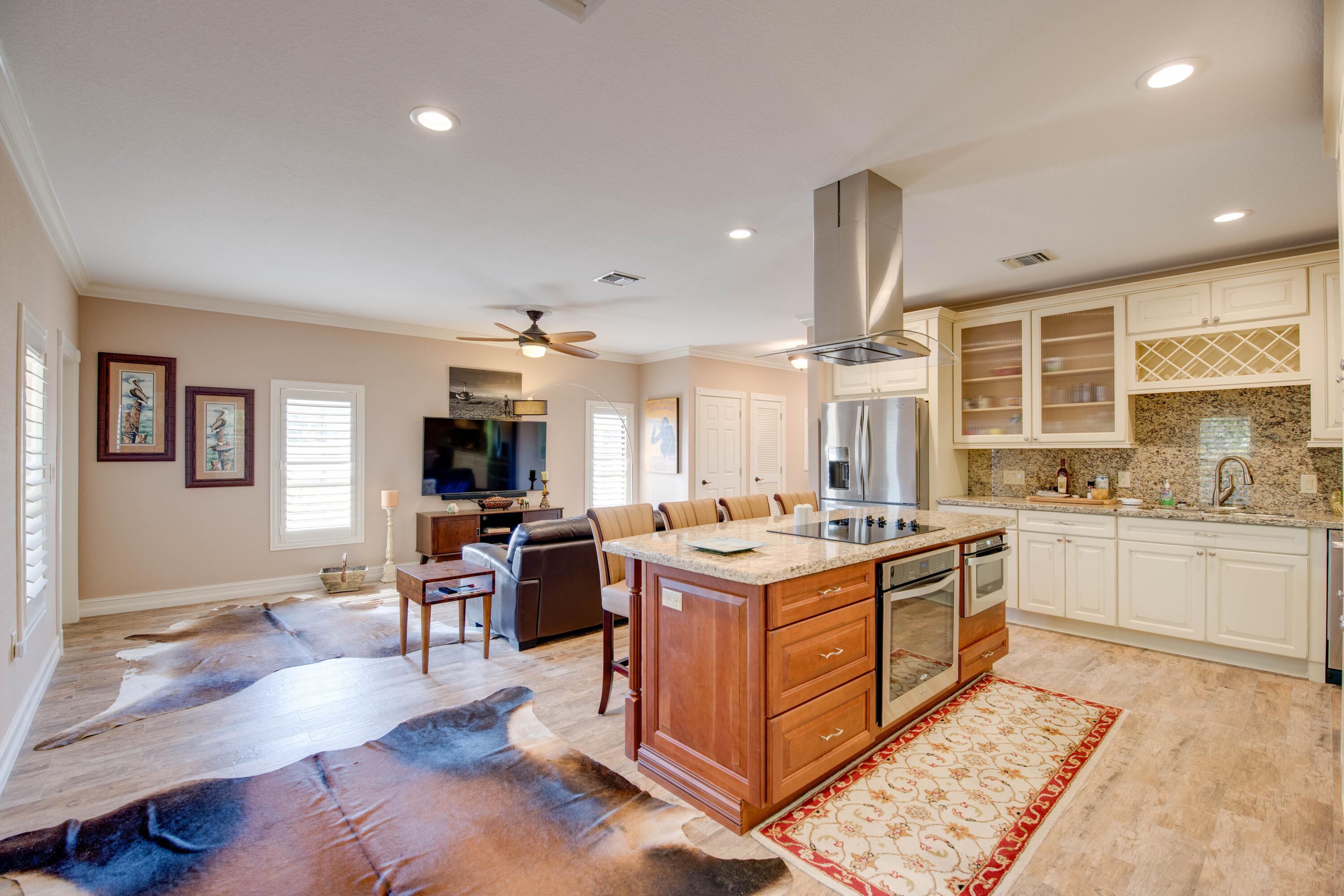 Islamorada, Florida 33036, United States, 2 Bedrooms Bedrooms, ,3 BathroomsBathrooms,Commercial,Active,7812