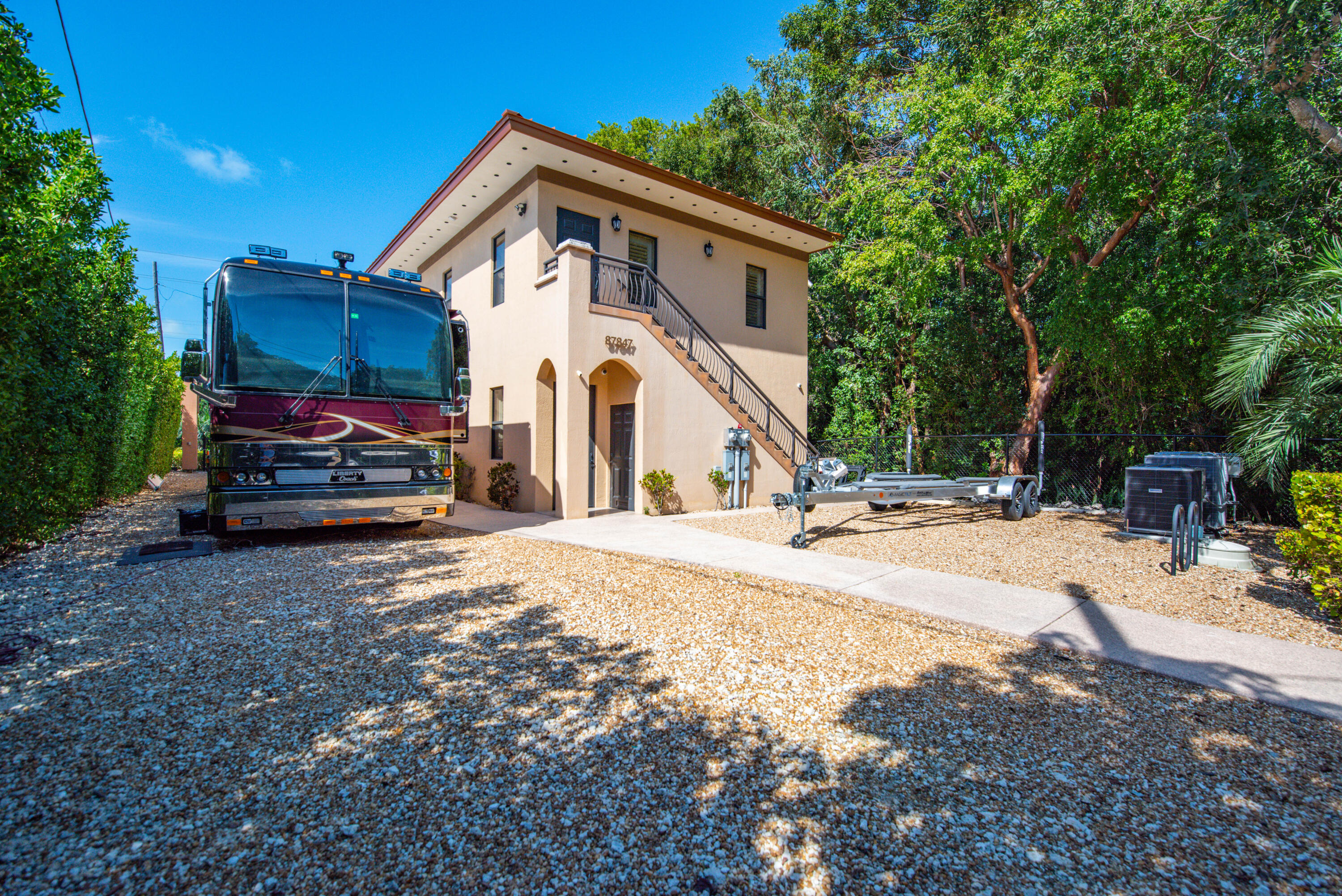 Islamorada, Florida 33036, United States, 2 Bedrooms Bedrooms, ,3 BathroomsBathrooms,Commercial,Active,7812