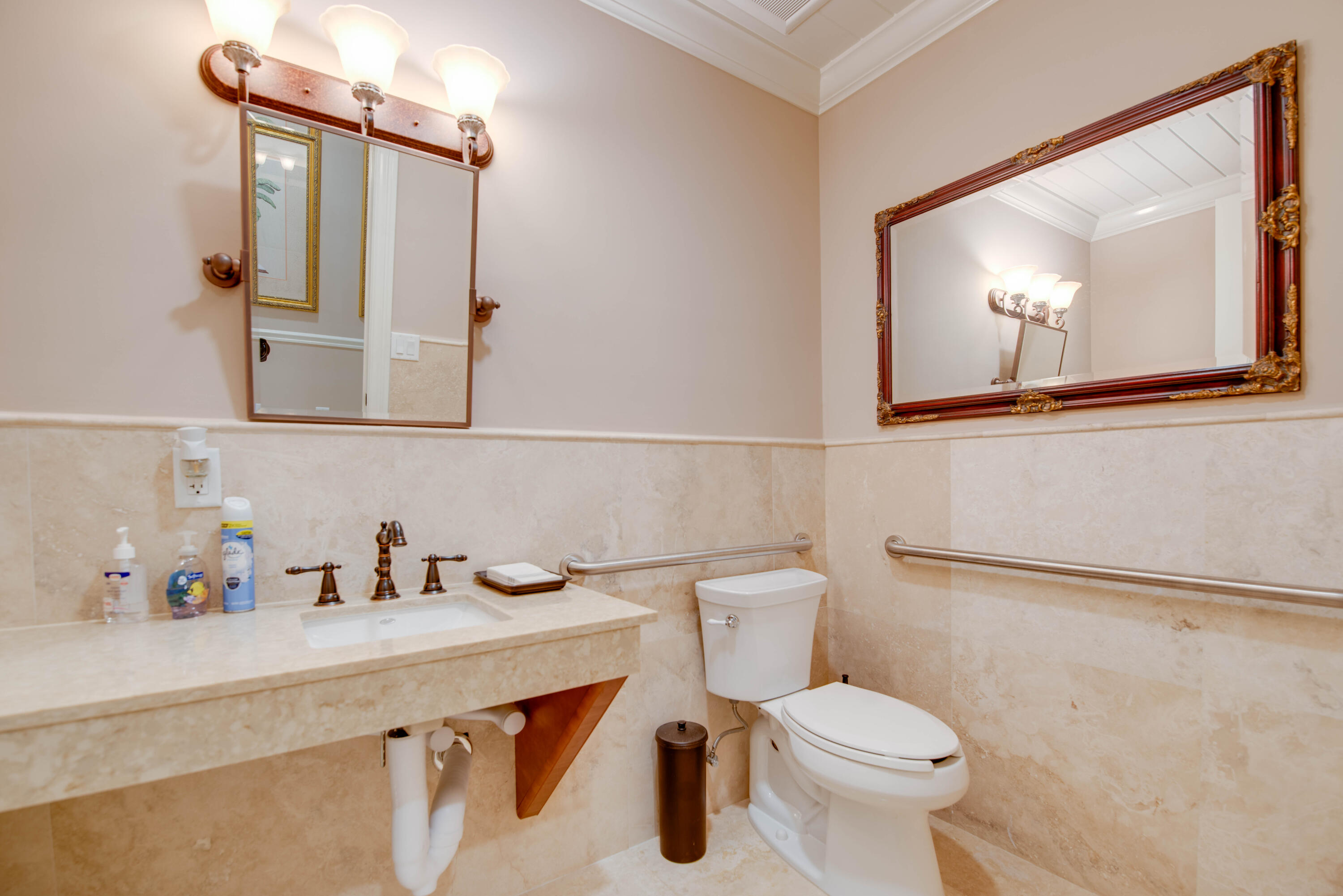 Islamorada, Florida 33036, United States, 2 Bedrooms Bedrooms, ,3 BathroomsBathrooms,Commercial,Active,7812