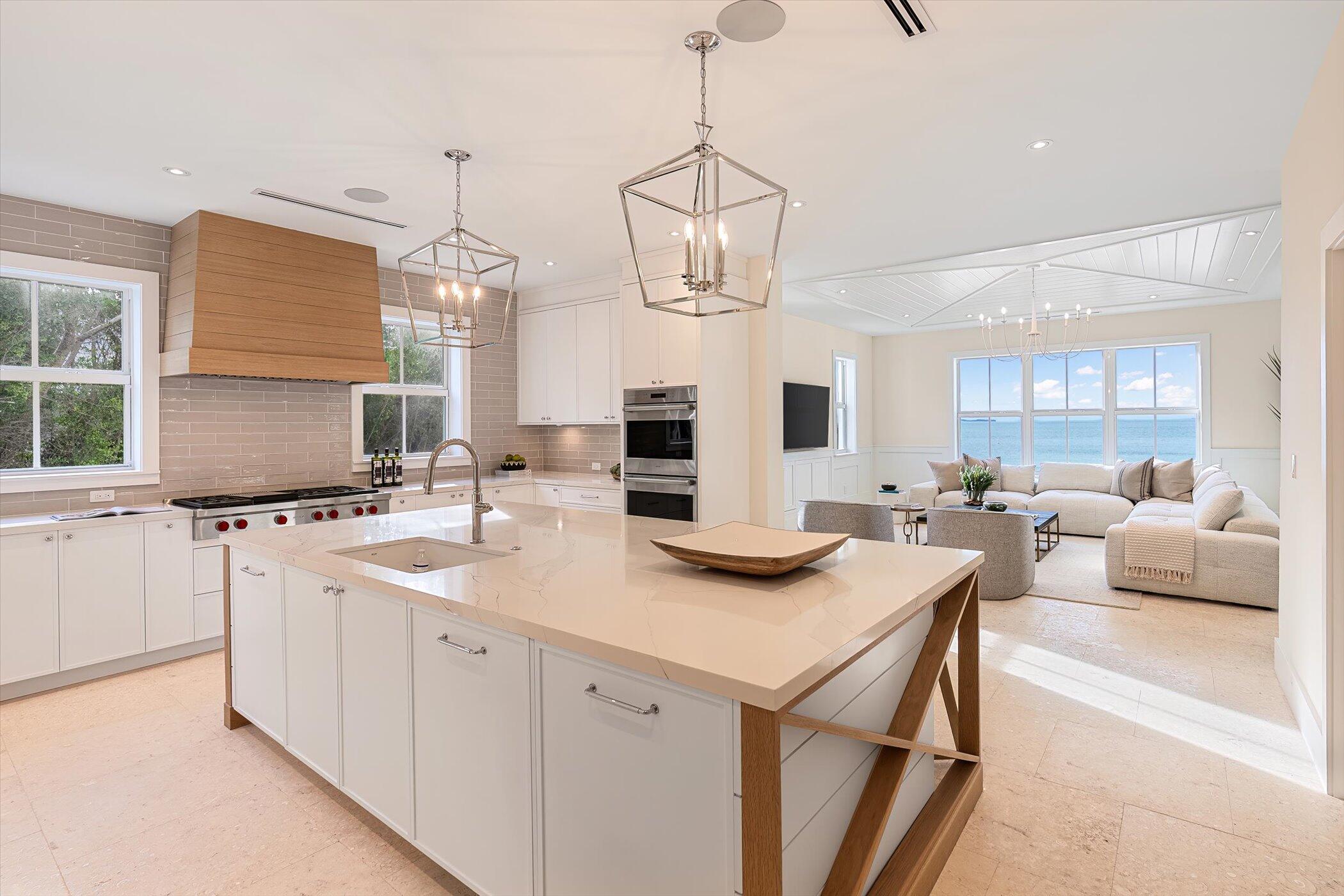 Islamorada, Florida 33036, United States, 7 Bedrooms Bedrooms, ,7 BathroomsBathrooms,Residential,Active,175066