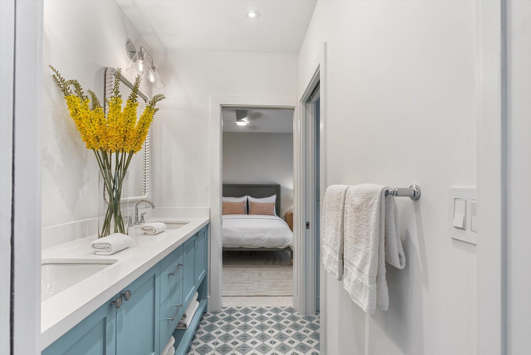 Islamorada, Florida 33036, United States, 7 Bedrooms Bedrooms, ,7 BathroomsBathrooms,Residential,Active,175066