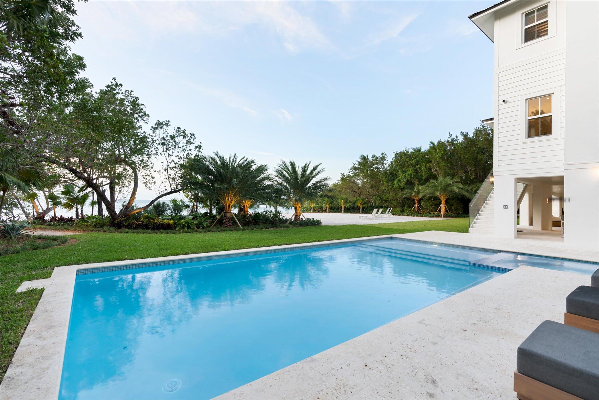 Islamorada, Florida 33036, United States, 7 Bedrooms Bedrooms, ,7 BathroomsBathrooms,Residential,Active,175066