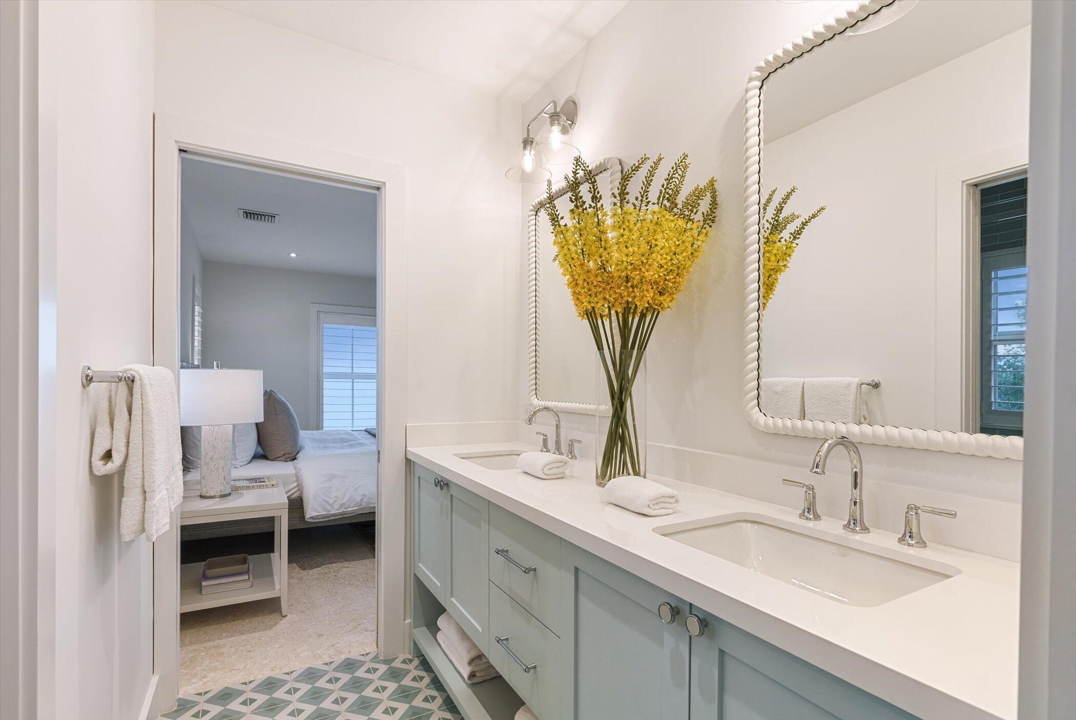 Islamorada, Florida 33036, United States, 7 Bedrooms Bedrooms, ,7 BathroomsBathrooms,Residential,Active,175066