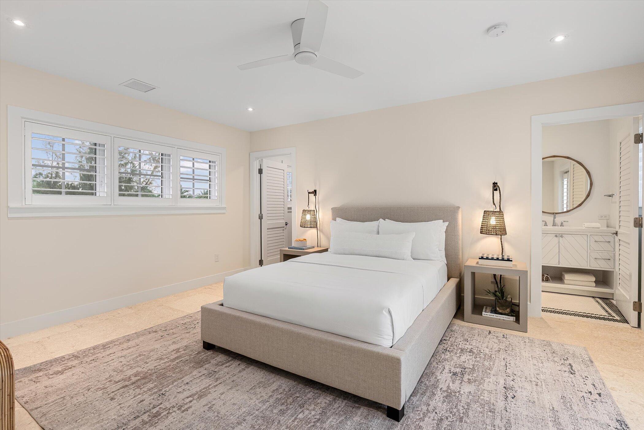 Islamorada, Florida 33036, United States, 7 Bedrooms Bedrooms, ,7 BathroomsBathrooms,Residential,Active,175066