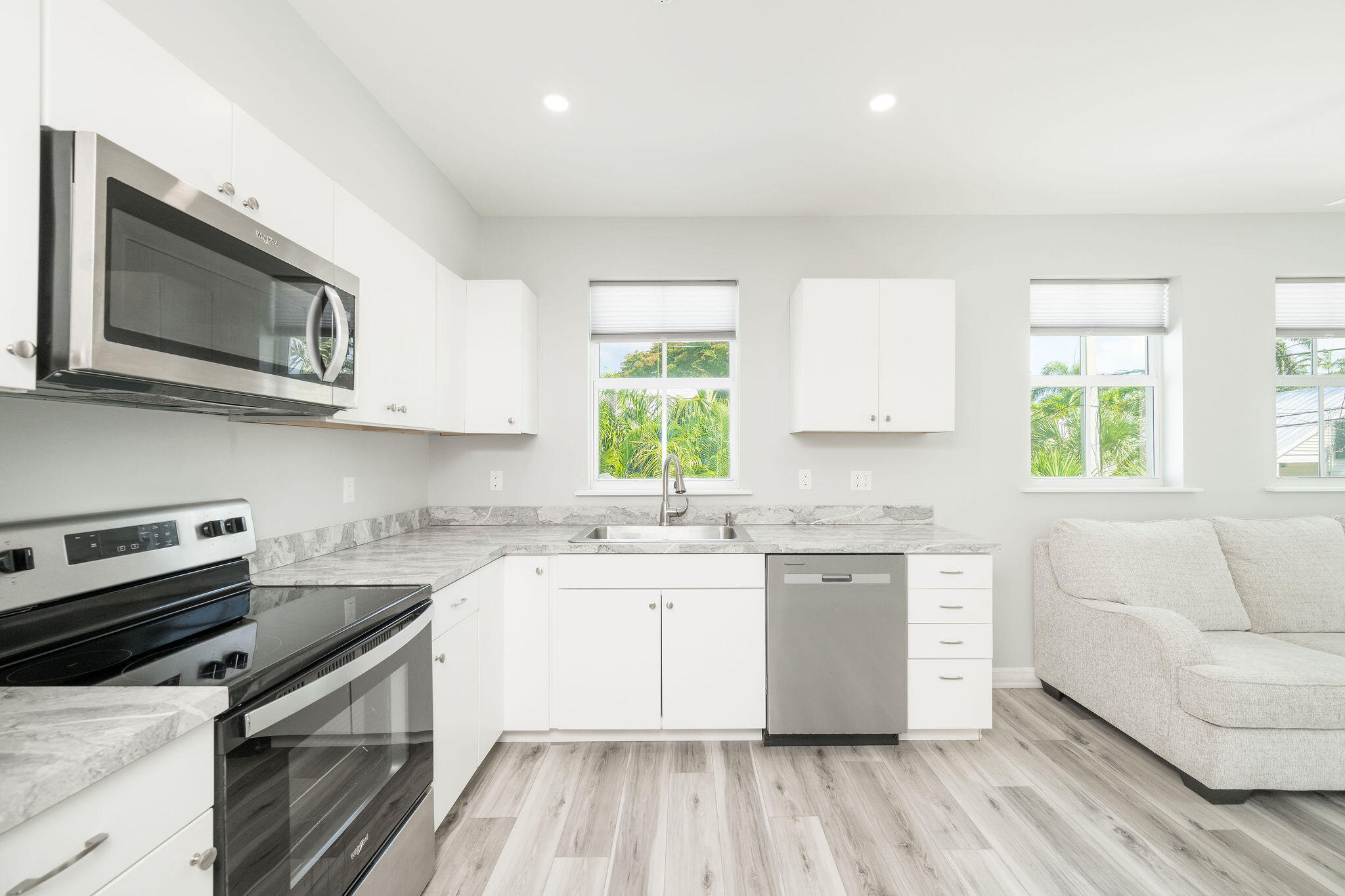 Key West, Florida 33040, United States, 1 Bedroom Bedrooms, ,2 BathroomsBathrooms,Commercial,Active,129057