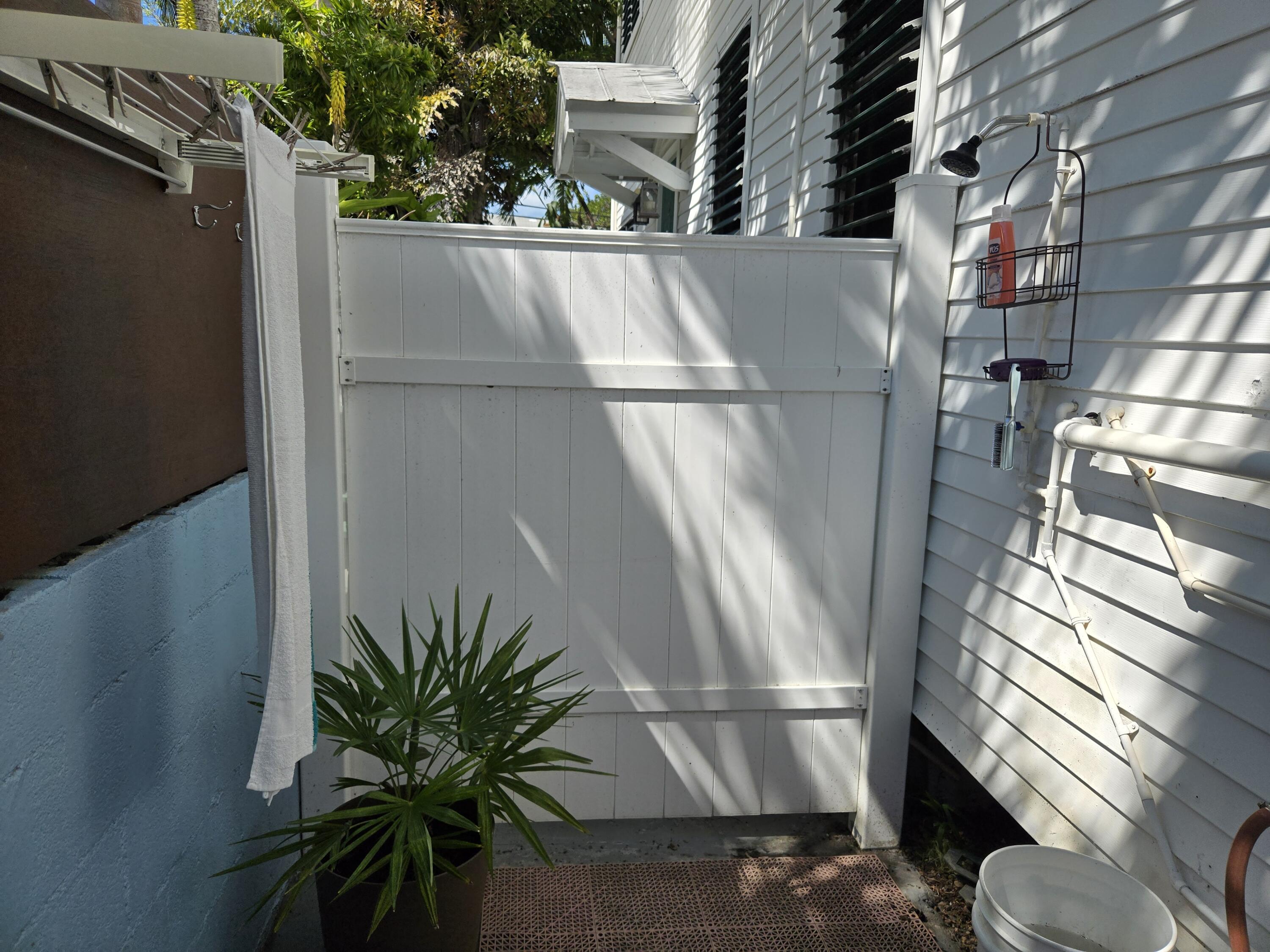 Key West, Florida 33040, United States, 1 Bedroom Bedrooms, ,1 BathroomBathrooms,Residential,Active,82948