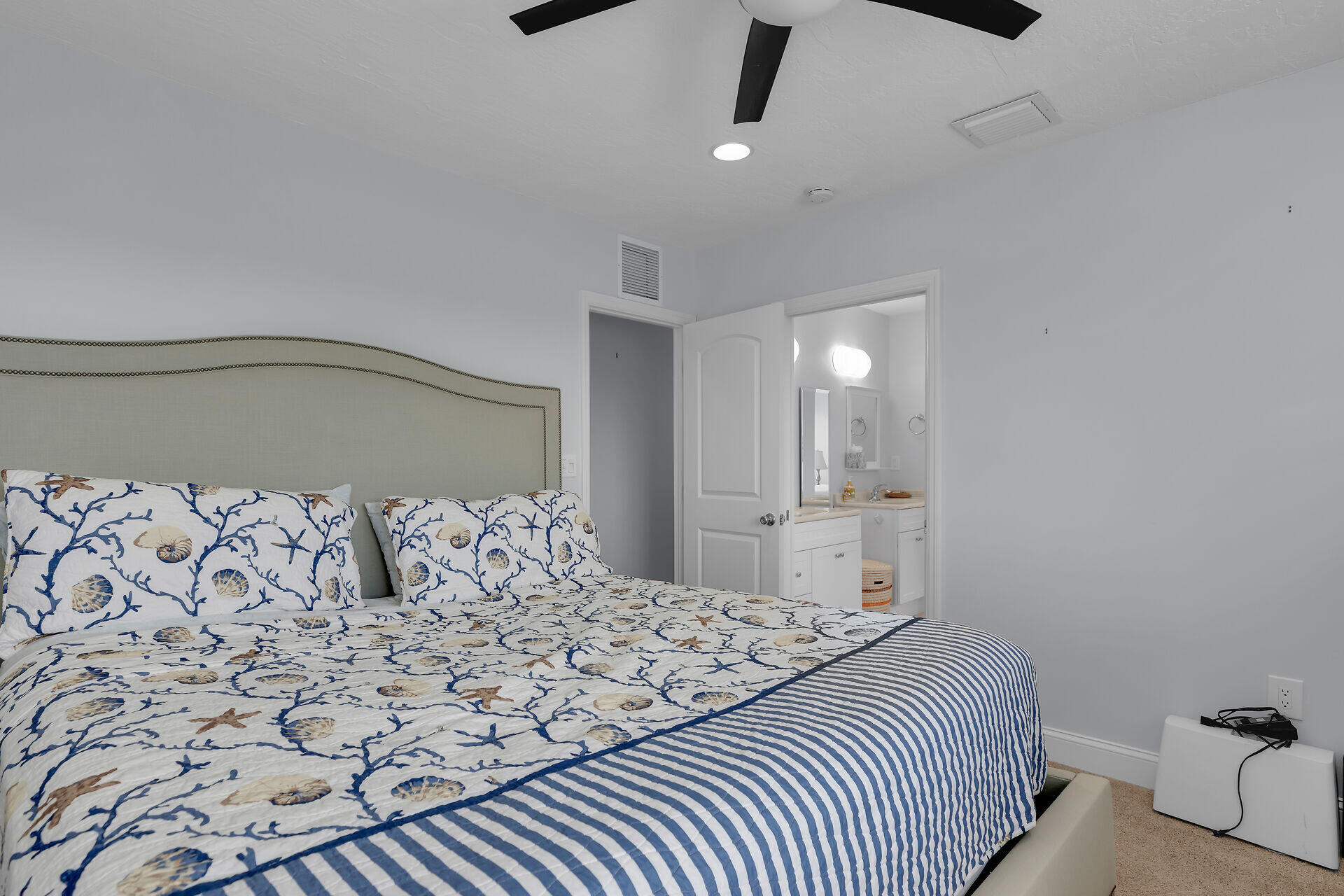 Islamorada, Florida, 33036, United States, 5 Bedrooms Bedrooms, ,3 BathroomsBathrooms,Residential,Active,2038223