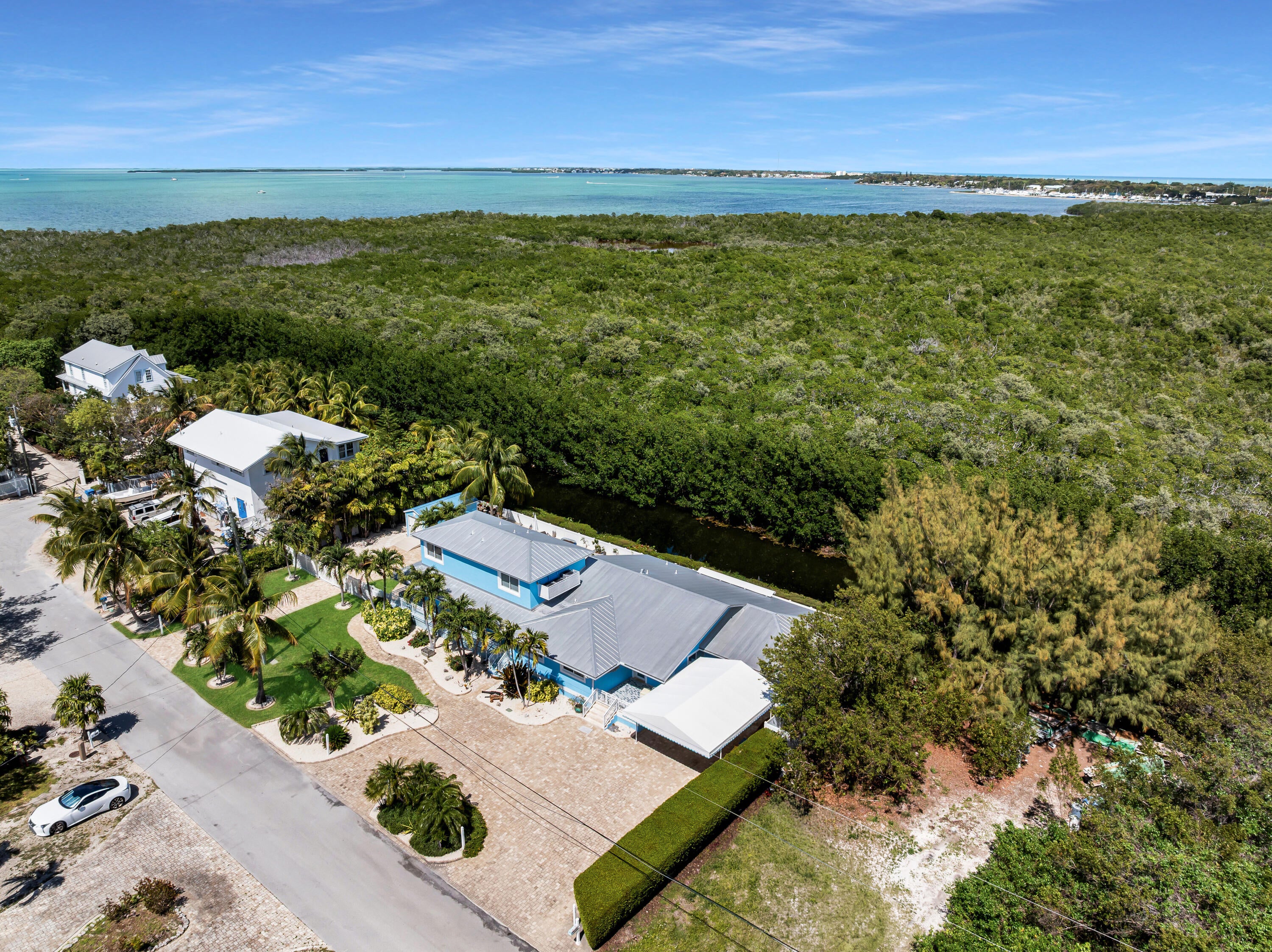 Islamorada, Florida, 33036, United States, 5 Bedrooms Bedrooms, ,3 BathroomsBathrooms,Residential,Active,2038223