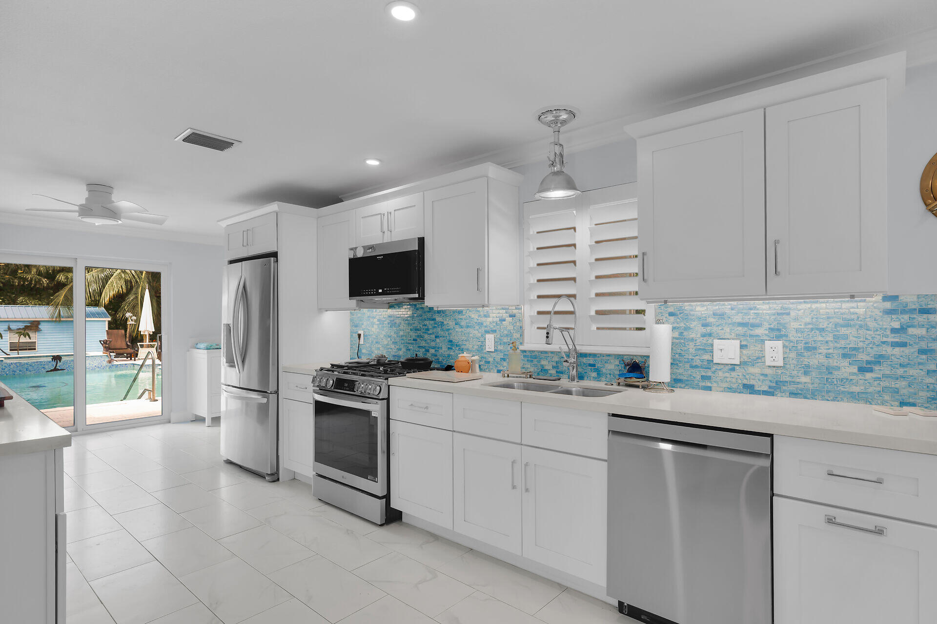 Islamorada, Florida, 33036, United States, 5 Bedrooms Bedrooms, ,3 BathroomsBathrooms,Residential,Active,2038223