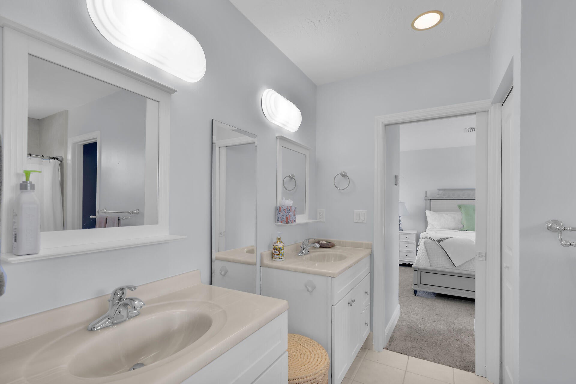 Islamorada, Florida, 33036, United States, 5 Bedrooms Bedrooms, ,3 BathroomsBathrooms,Residential,Active,2038223